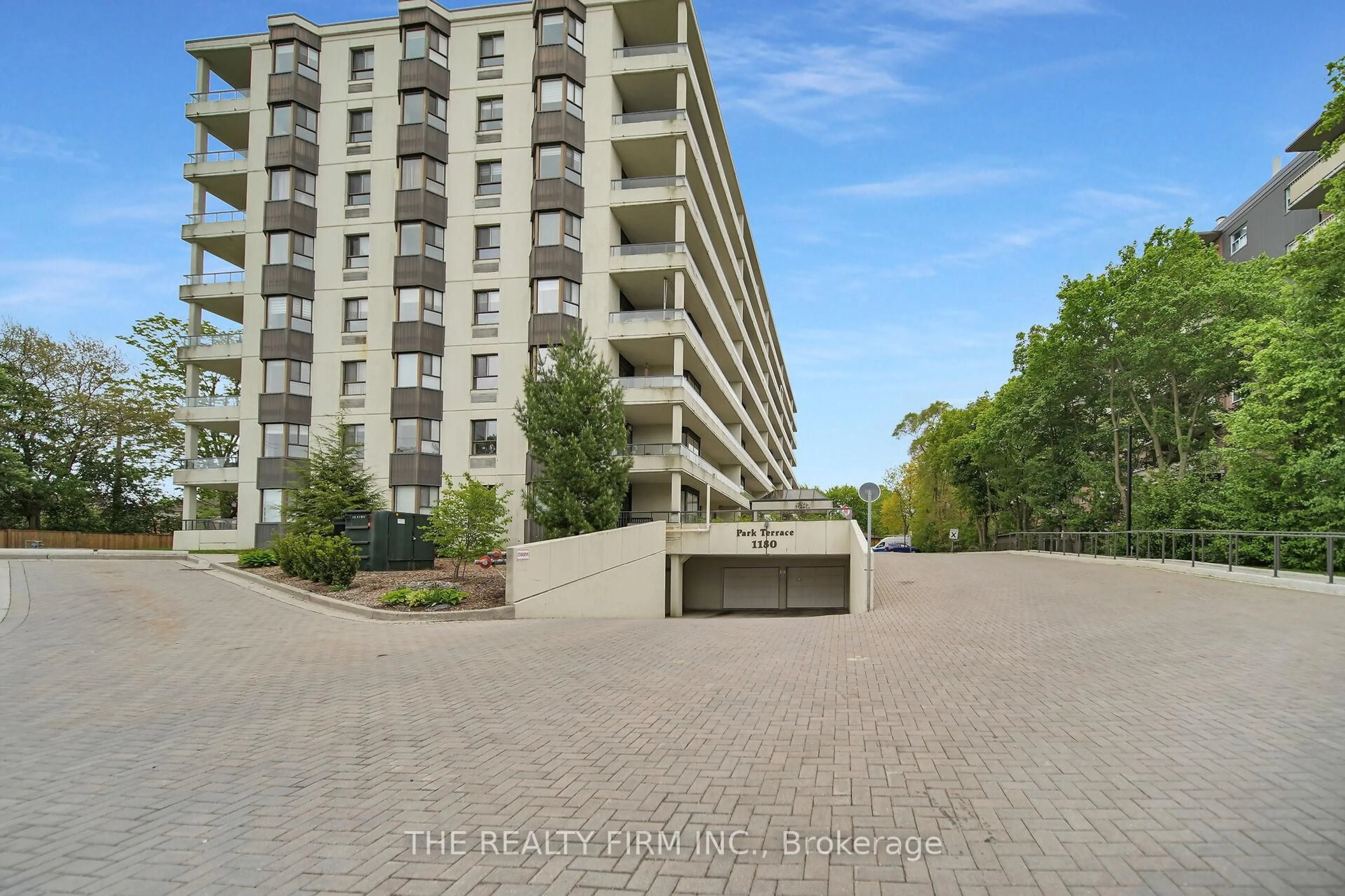 Patio, street for 1180 Commissioners Rd #708, London South Ontario N6K 4J2