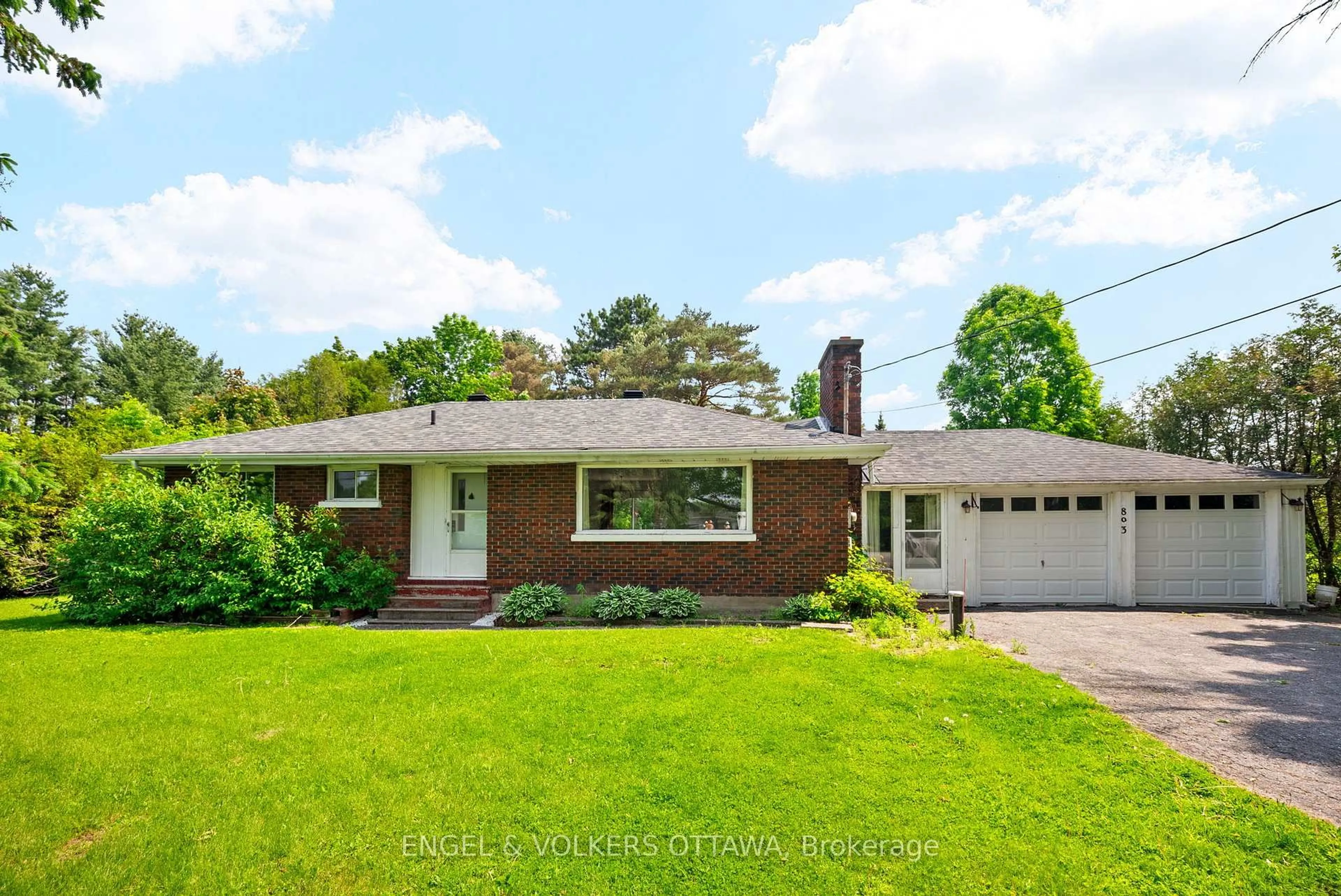Home with brick exterior material, street for 803 River Rd, Ottawa Ontario K4M 0E2