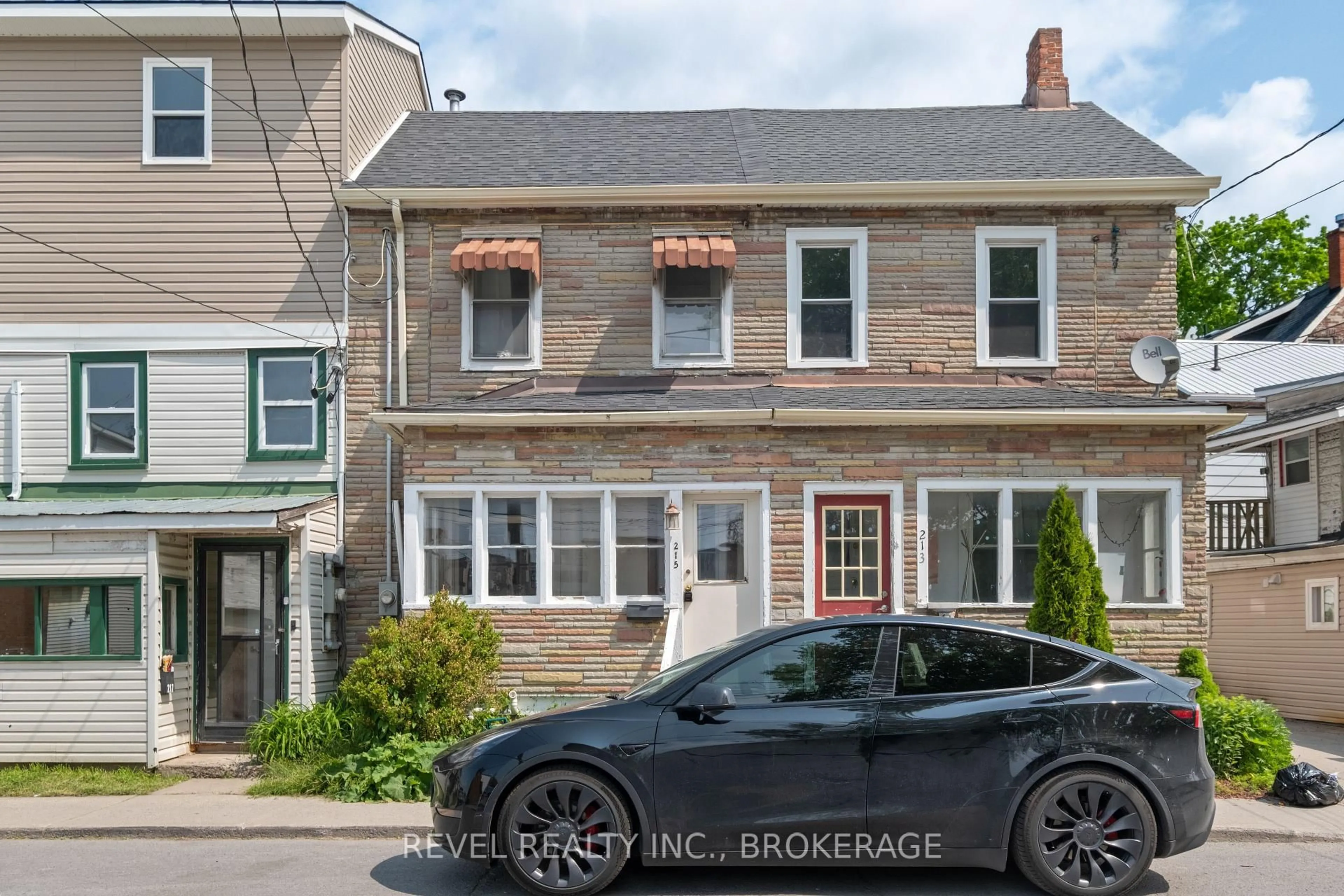 Home with brick exterior material, street for 215 Earl St, Kingston Ontario K7L 2H6