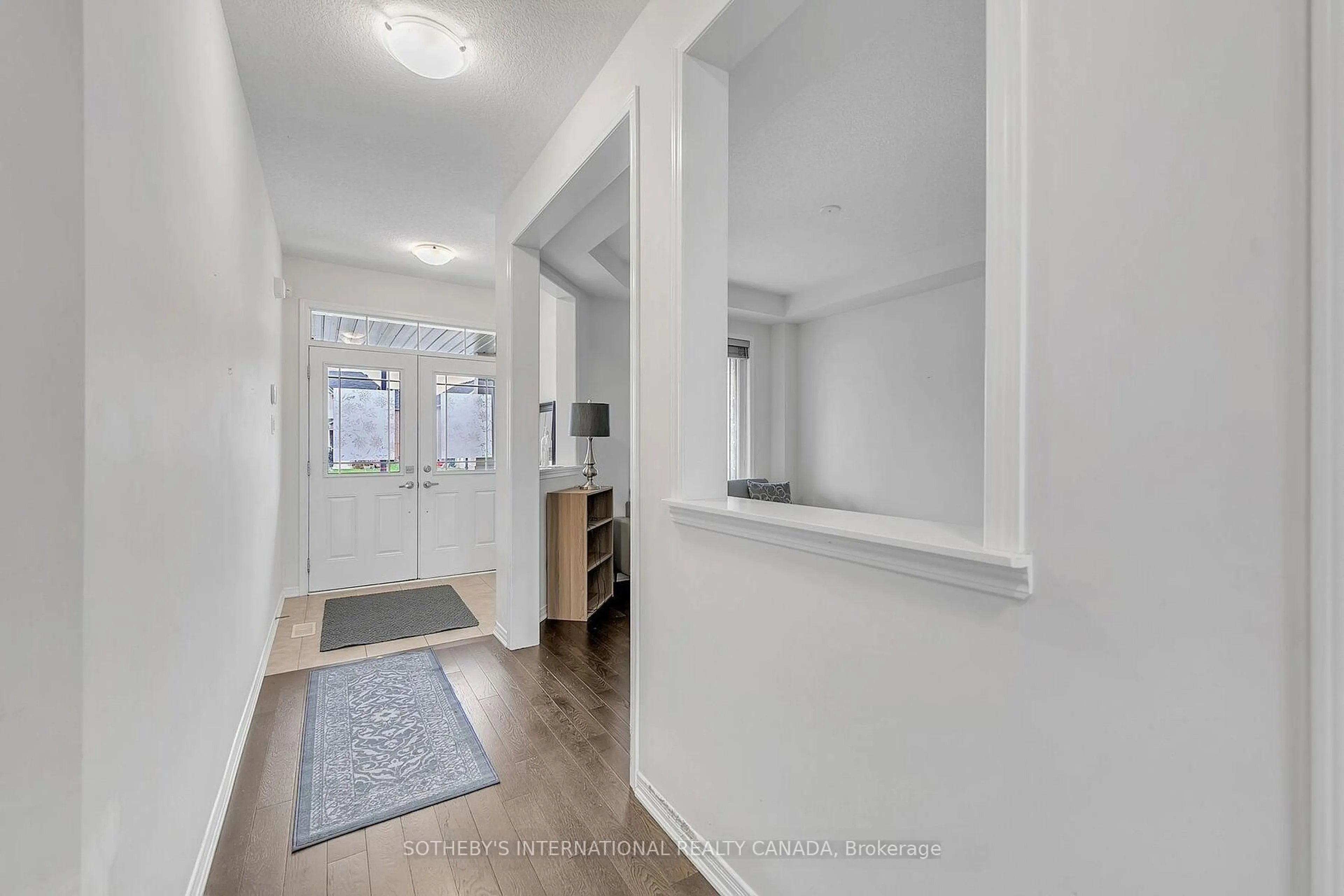 Indoor entryway for 238 Dolman St, Woolwich Ontario N0B 1M0