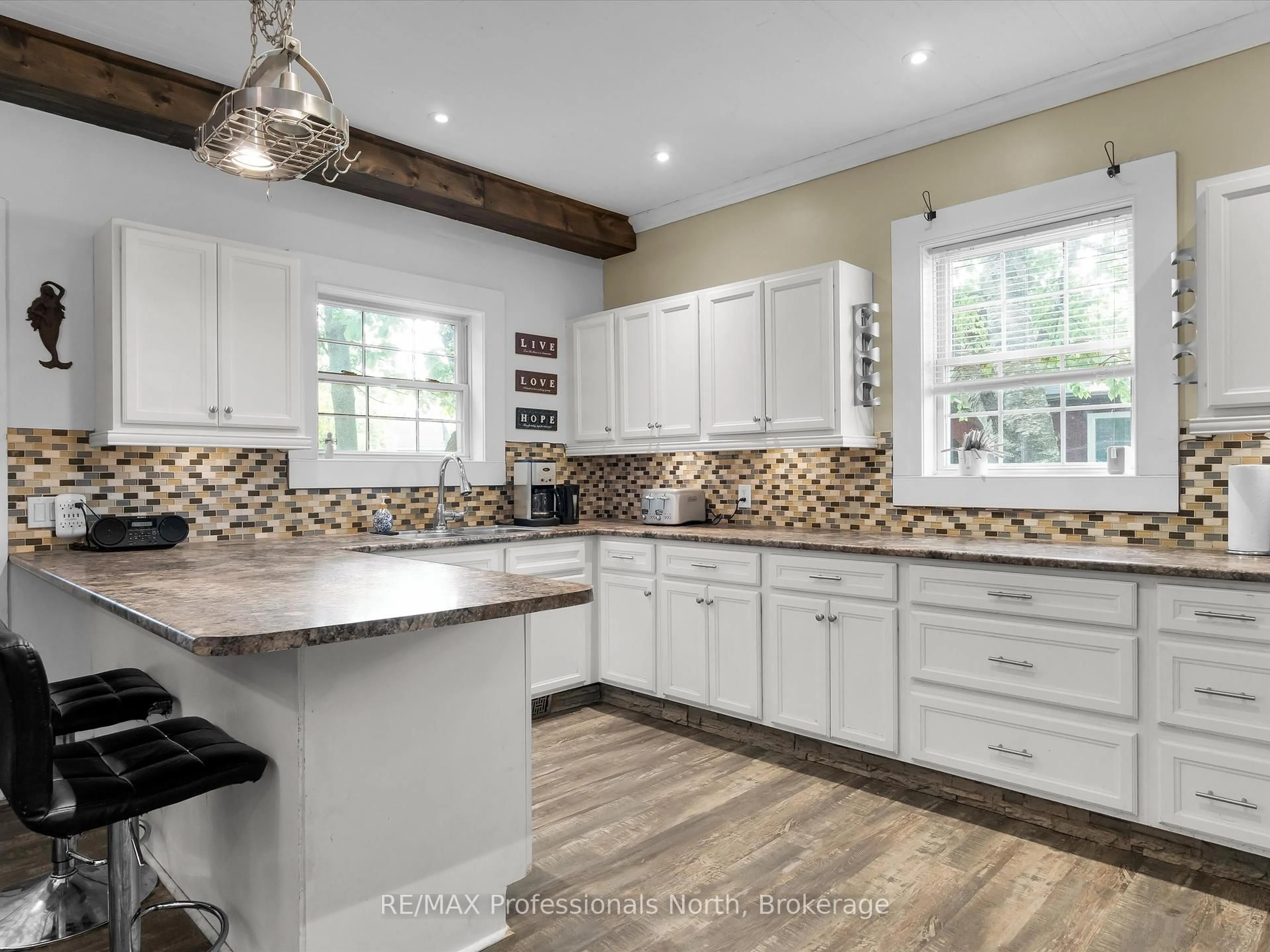 Open concept kitchen, unknown for 74 Taylor Rd, Bracebridge Ontario P1L 1J2