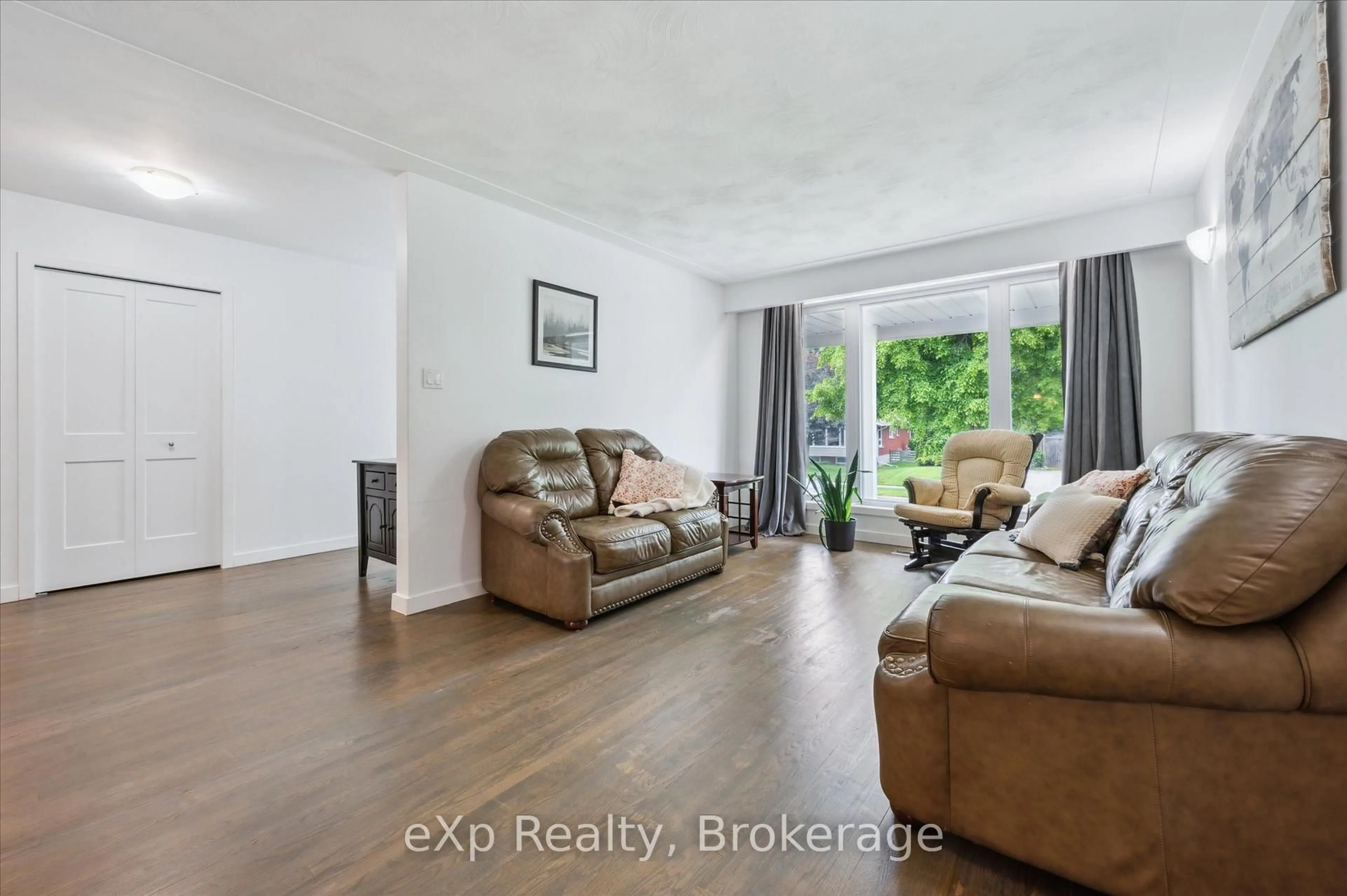 Living room with furniture, unknown for 119 Gibson Dr, Kitchener Ontario N2B 2P7