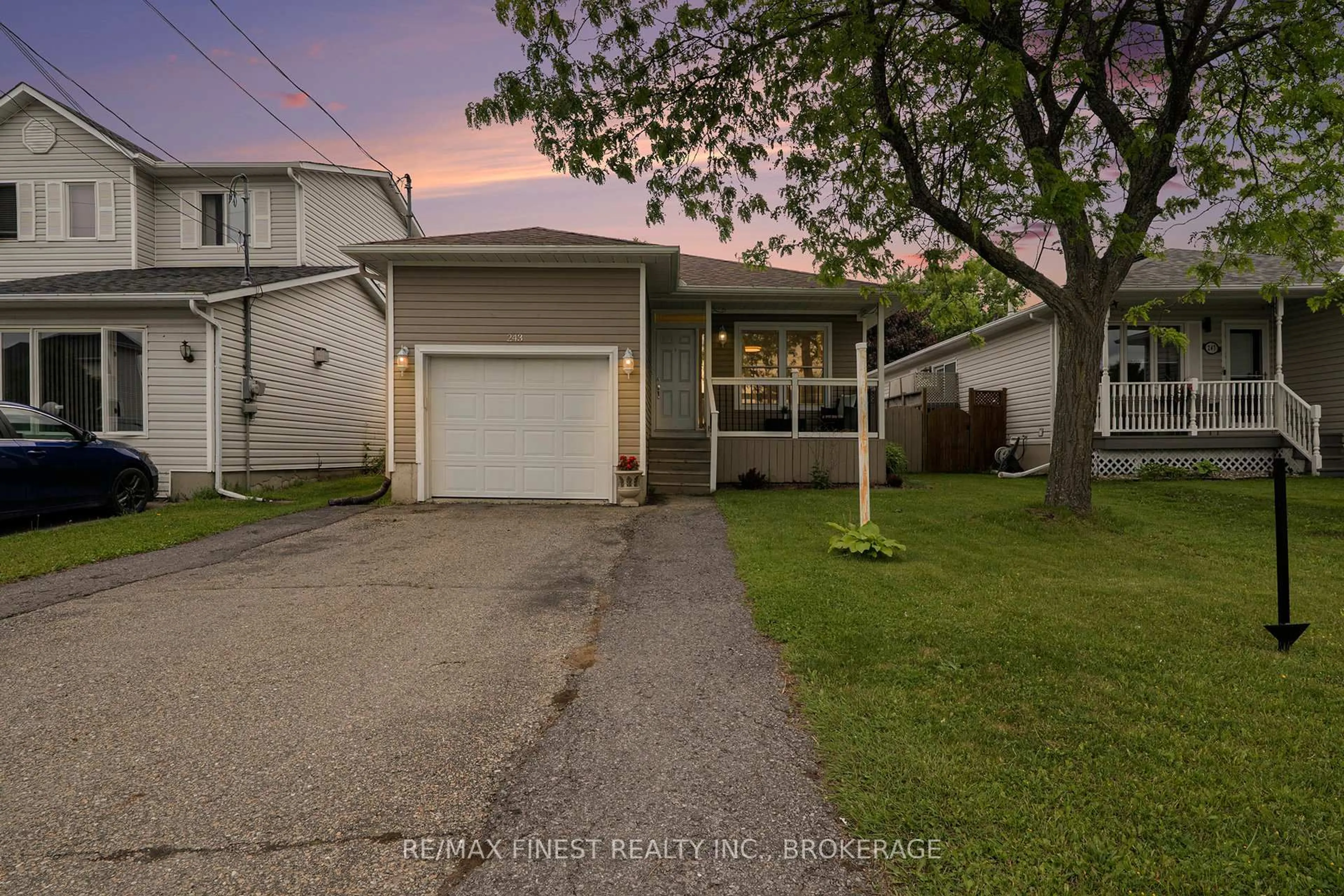 A pic from outside/outdoor area/front of a property/back of a property/a pic from drone, street for 243 Mississippi Rd, Carleton Place Ontario K7C 4N5