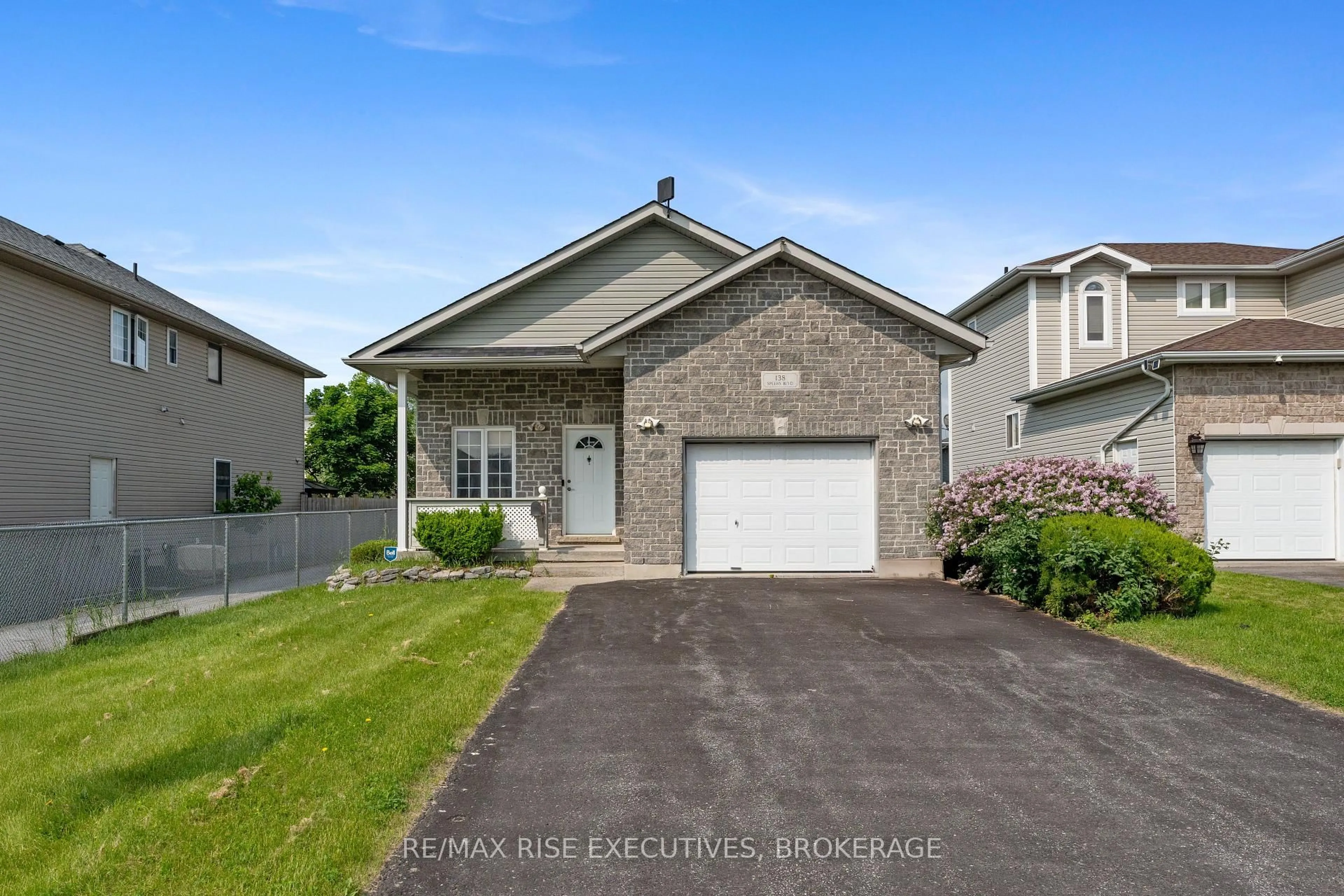 Unknown for 138 Speers Blvd, Loyalist Ontario K7N 1Y7