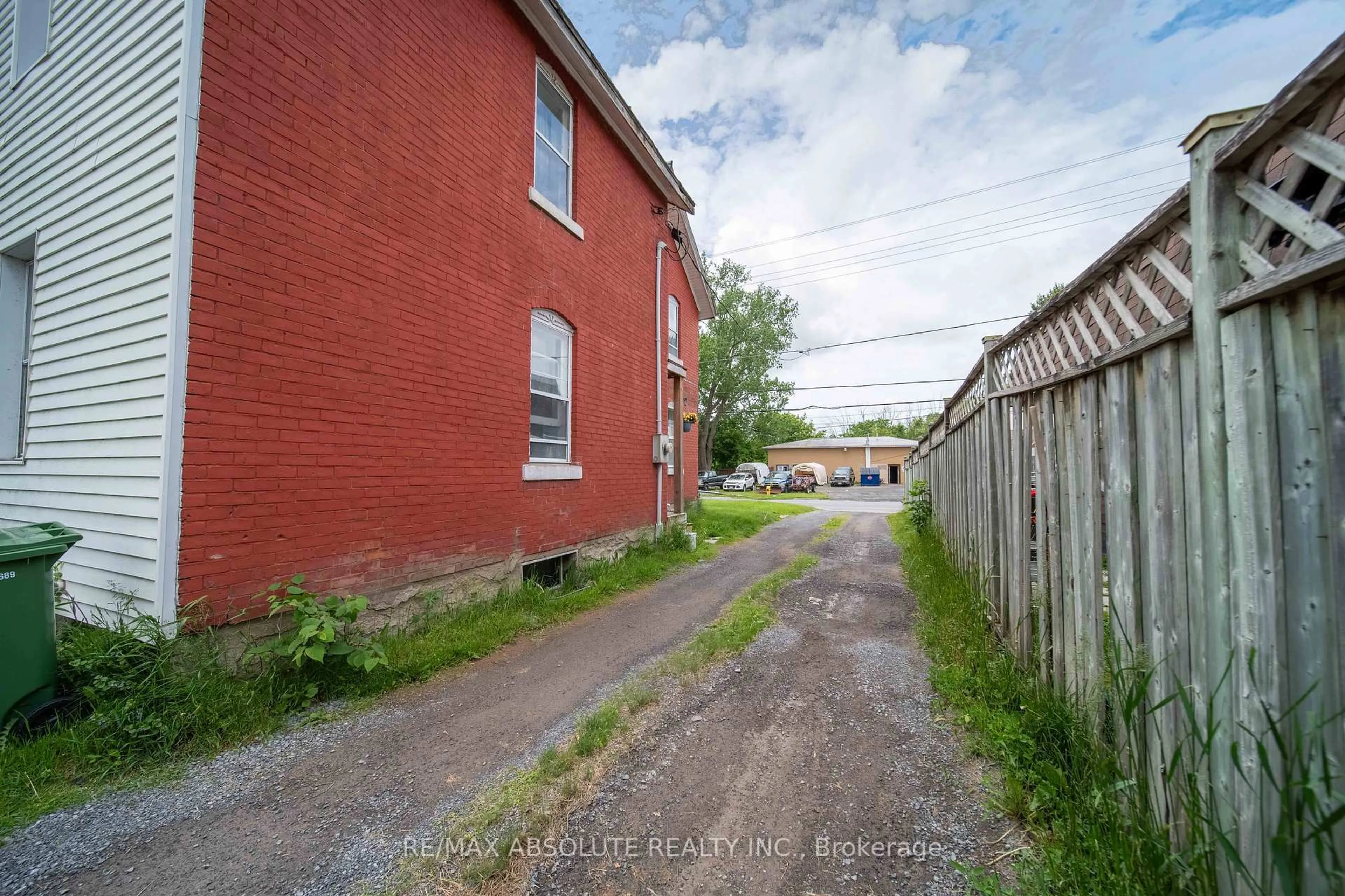A pic from outside/outdoor area/front of a property/back of a property/a pic from drone, street for 1235 Ste Marie St, Russell Ontario K0A 1W0