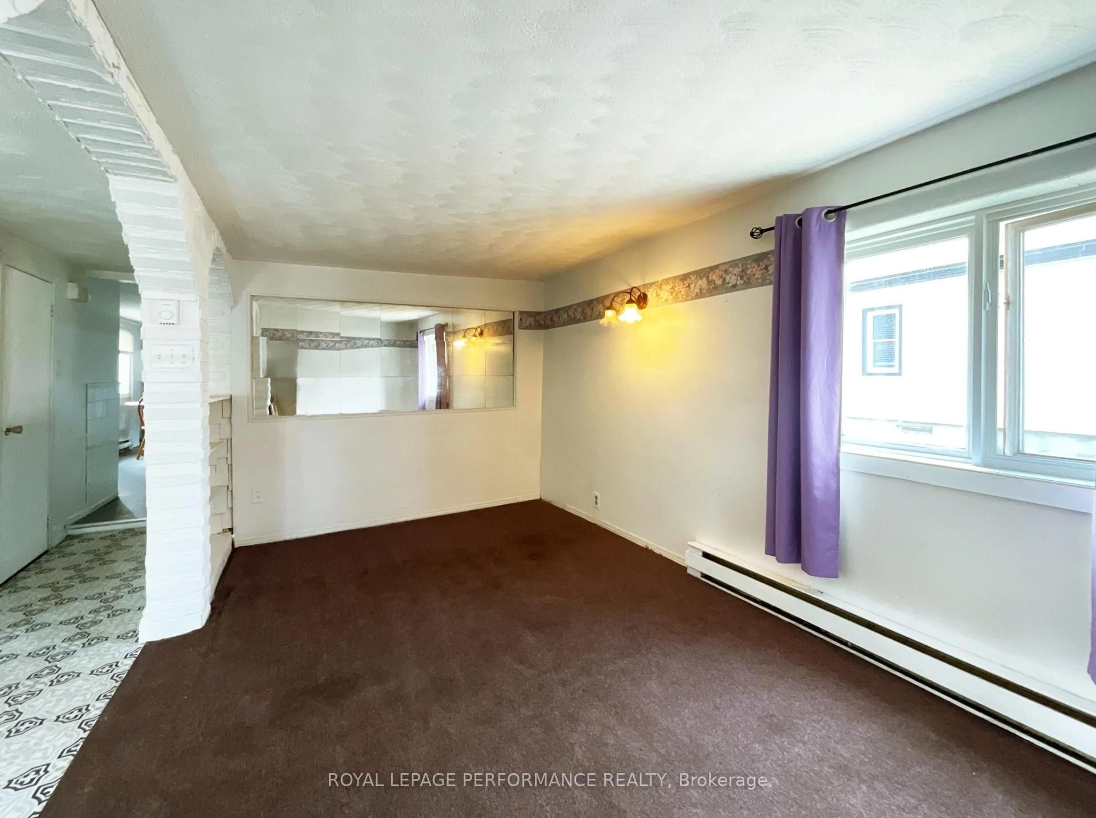 A pic of a room for 427 Catherine St, Hawkesbury Ontario K6A 1Z8