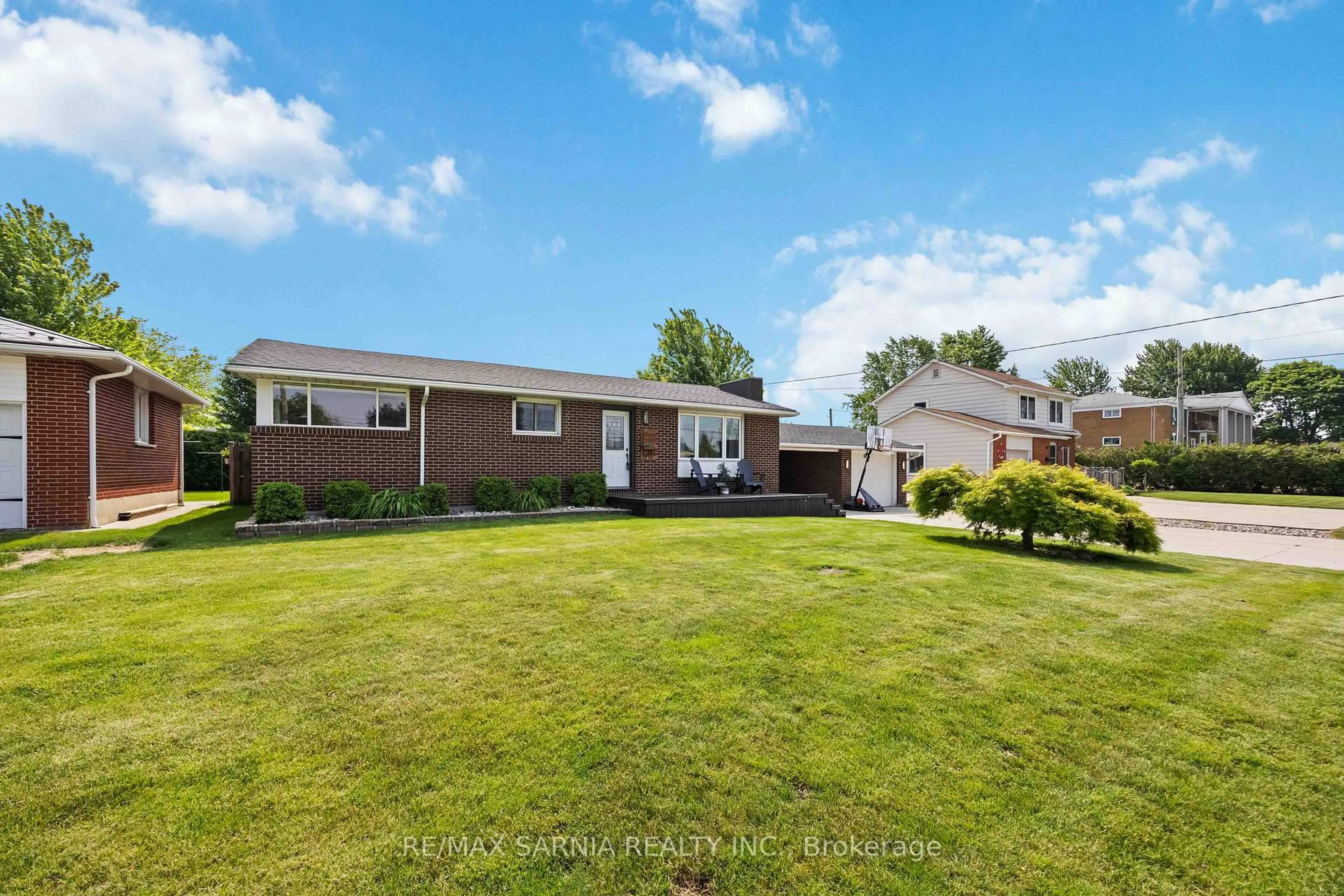 Unknown for 87 MACNAB St, Lambton Shores Ontario N0N 1J0