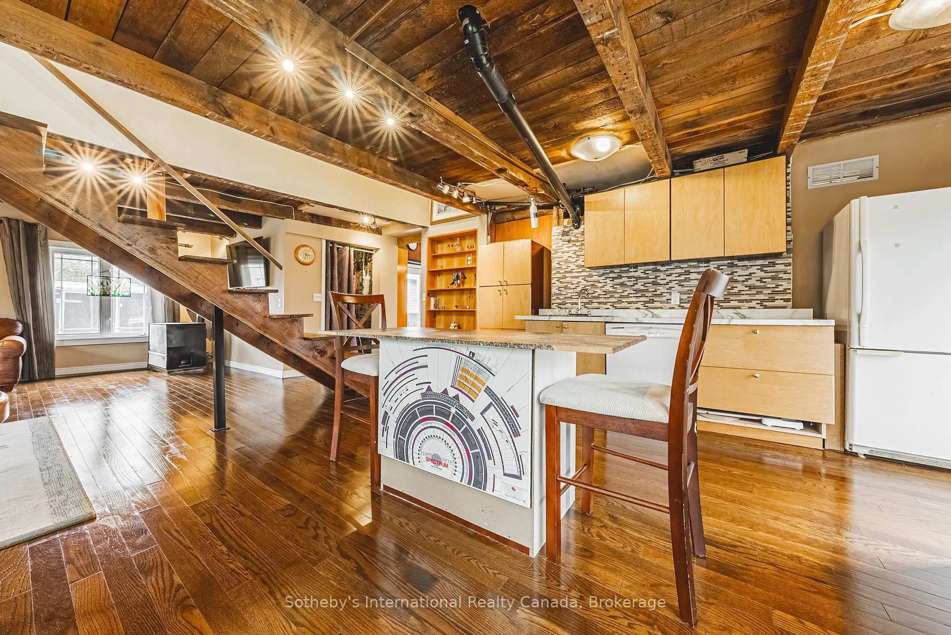 Open concept kitchen, unknown for 1680 Old Brock St, Norfolk Ontario N0E 1W0