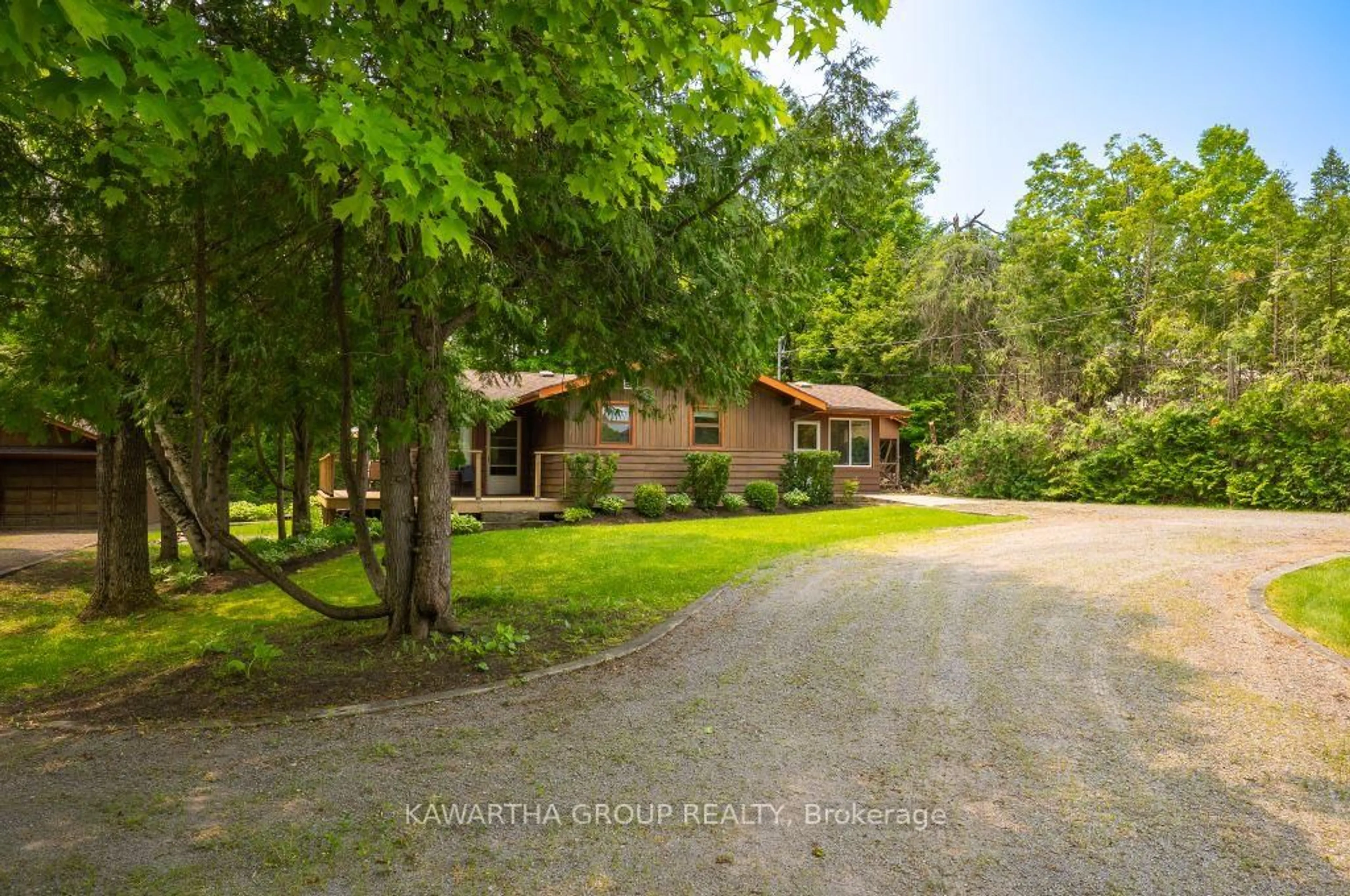 A pic from outside/outdoor area/front of a property/back of a property/a pic from drone, unknown for 92 Laidlaw Dr, Kawartha Lakes Ontario K0M 2B0