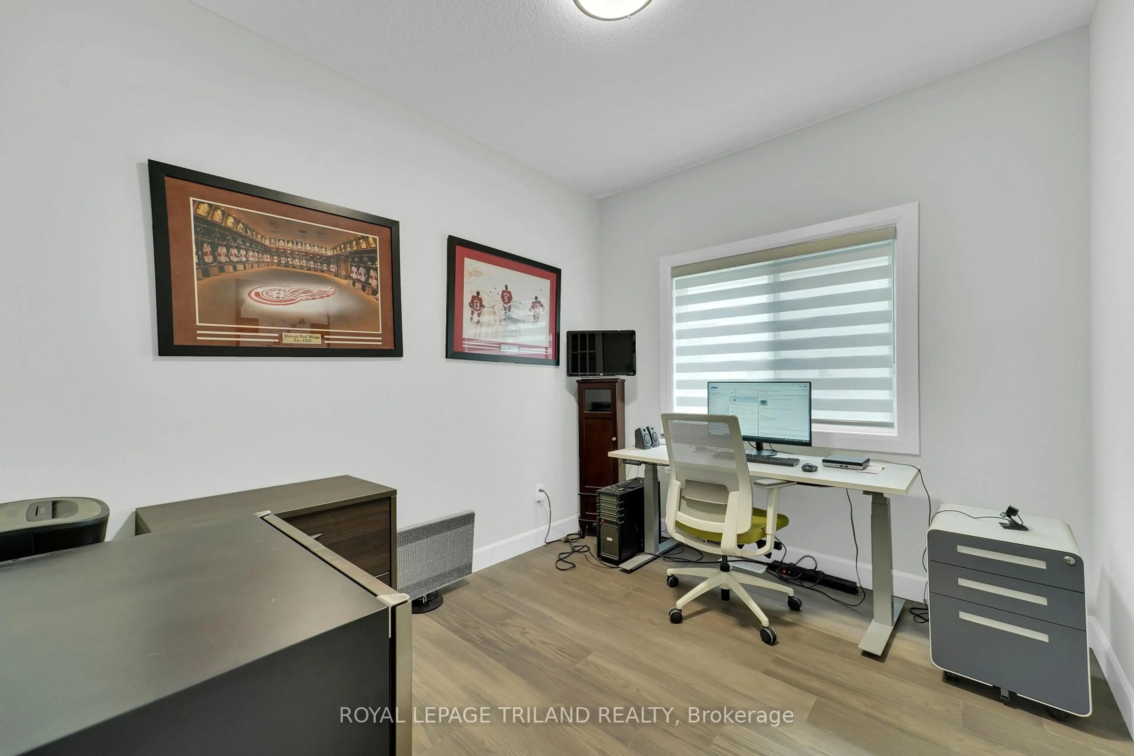 A pic of a room for 1514 Chickadee Tr, London South Ontario N6M 0J9