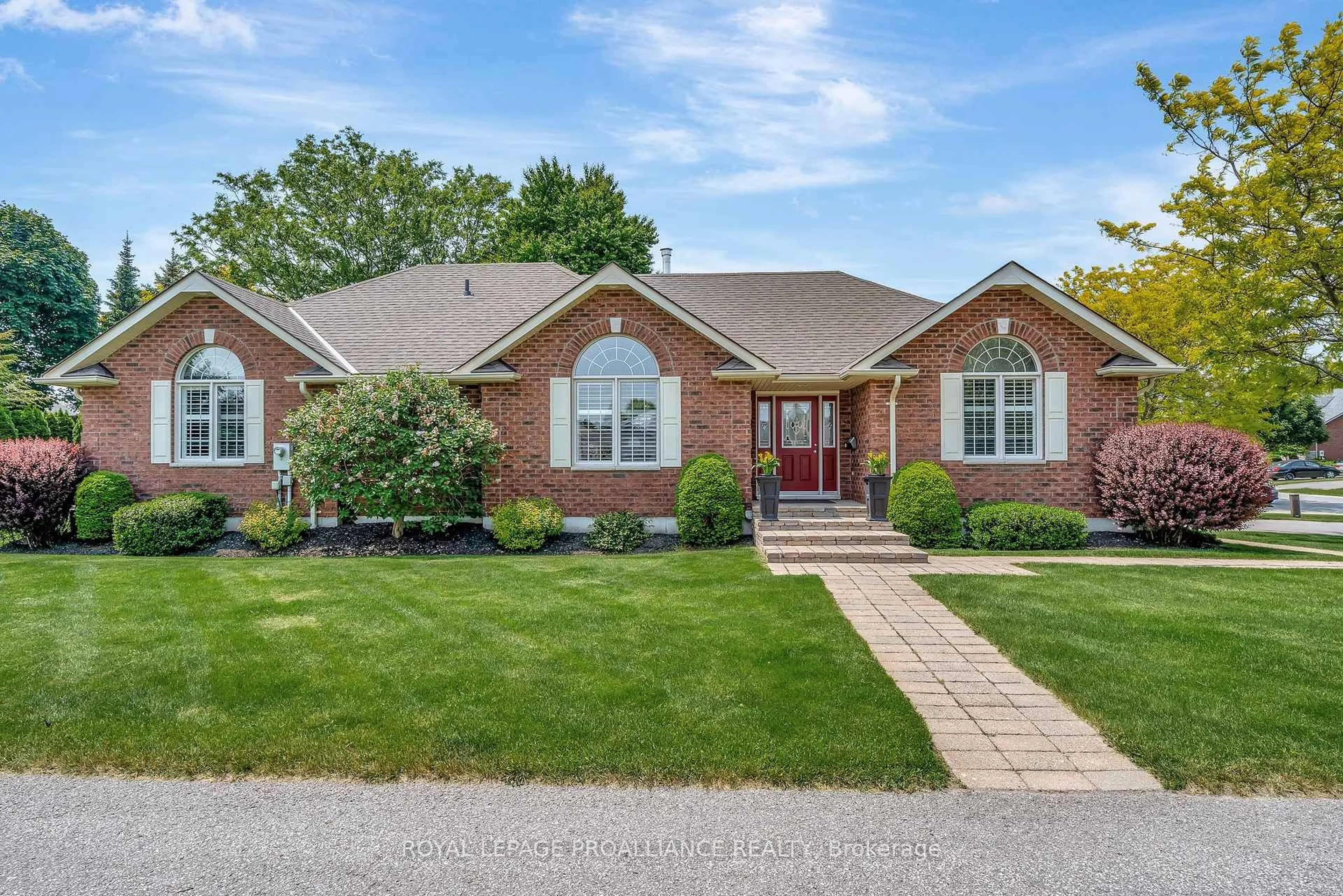 Home with brick exterior material, street for 3 Hazel Crt, Belleville Ontario K8P 5M4