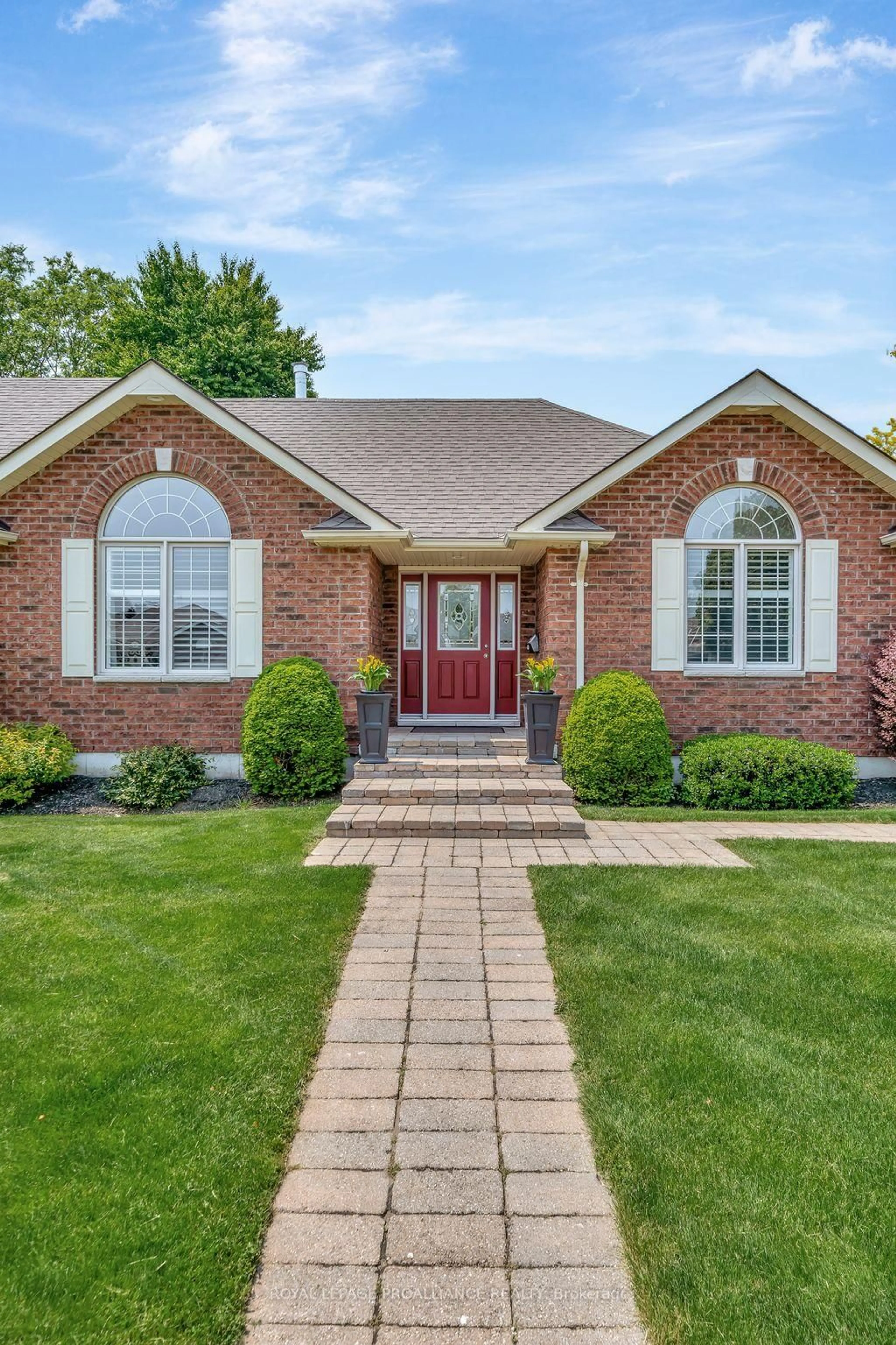 Home with brick exterior material, street for 3 Hazel Crt, Belleville Ontario K8P 5M4