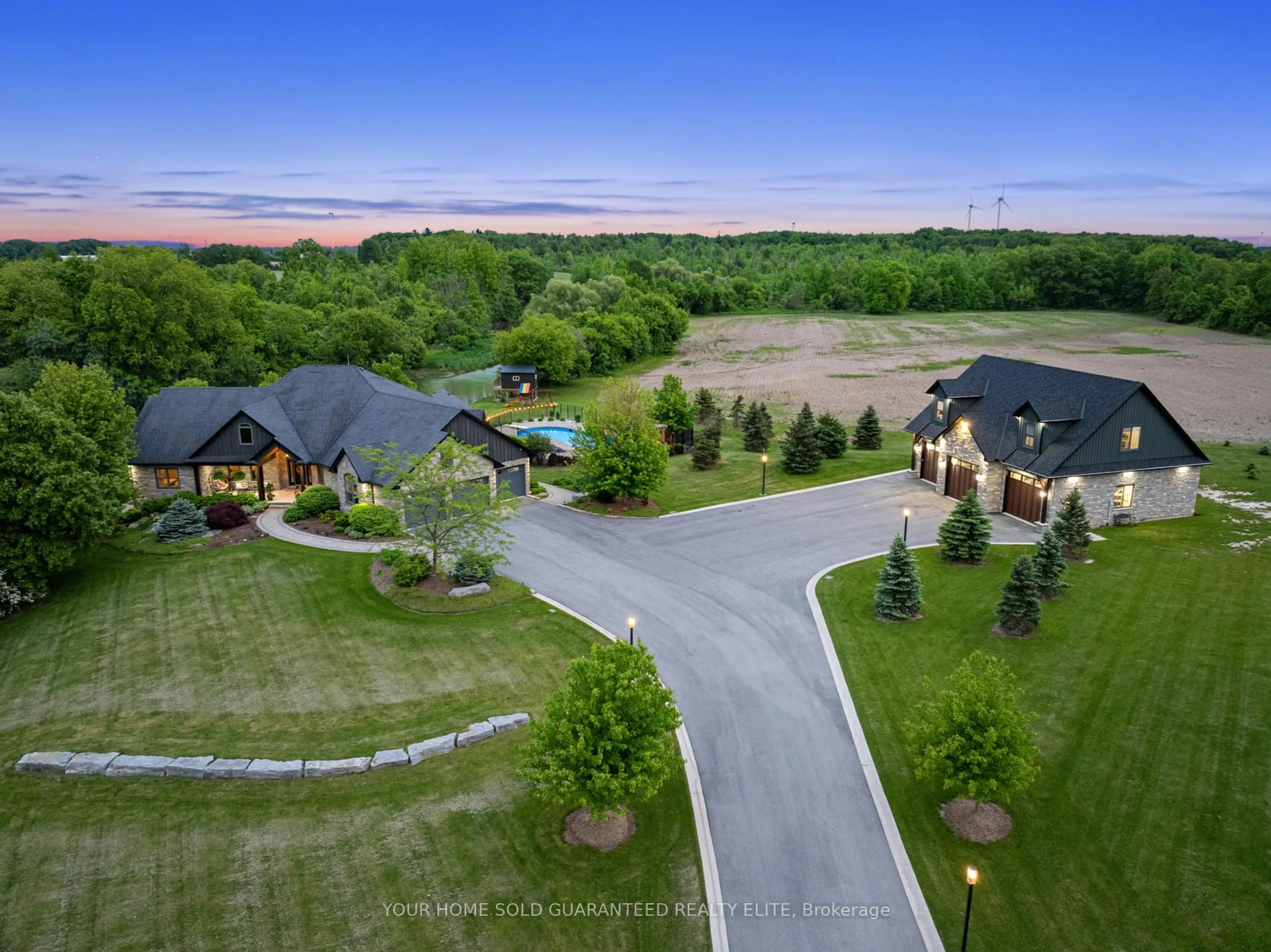 A pic from outside/outdoor area/front of a property/back of a property/a pic from drone, mountain view for 5368 Twenty Mile Rd, West Lincoln Ontario L0R 1Y0