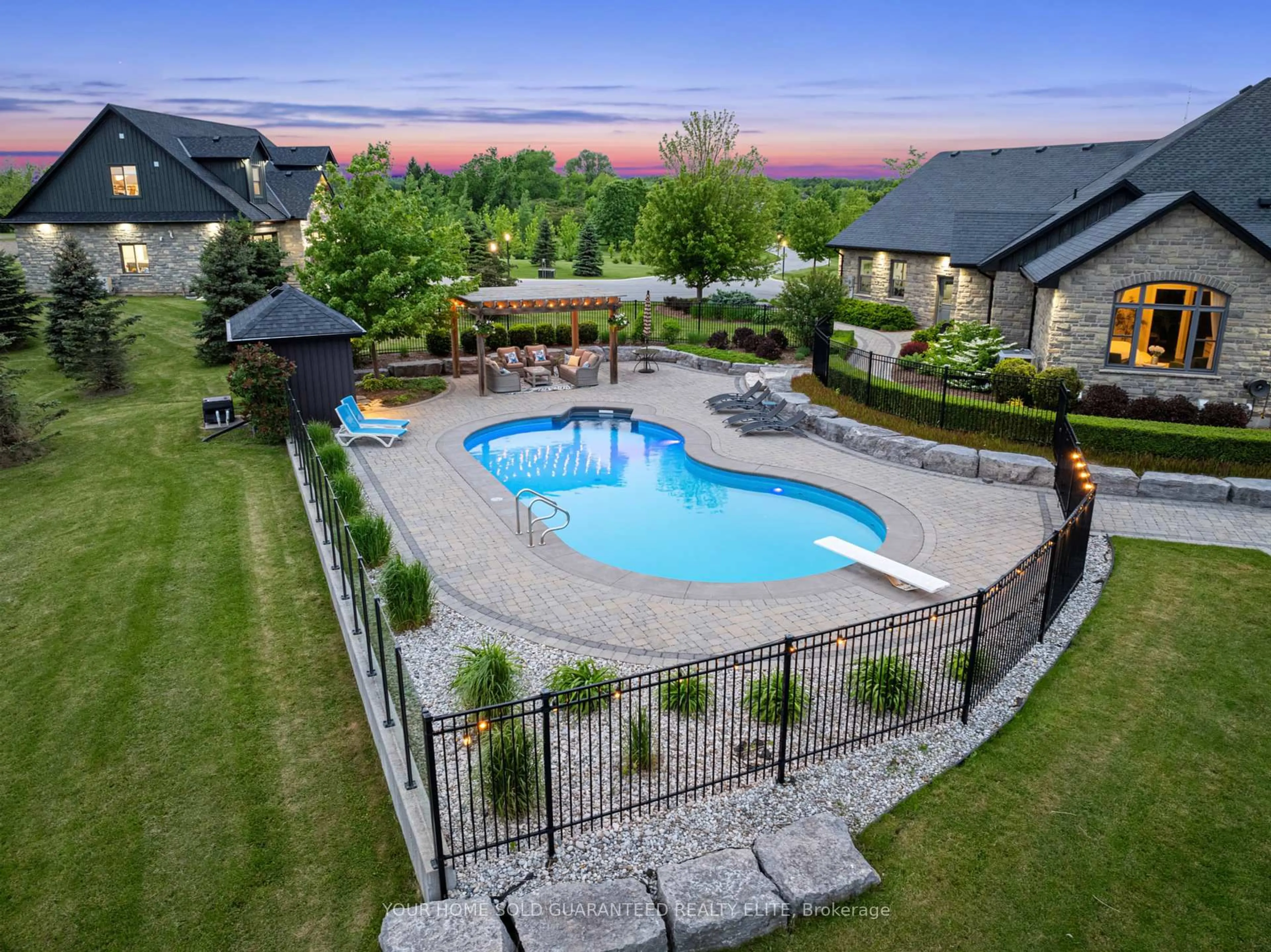 Pool for 5368 Twenty Mile Rd, West Lincoln Ontario L0R 1Y0