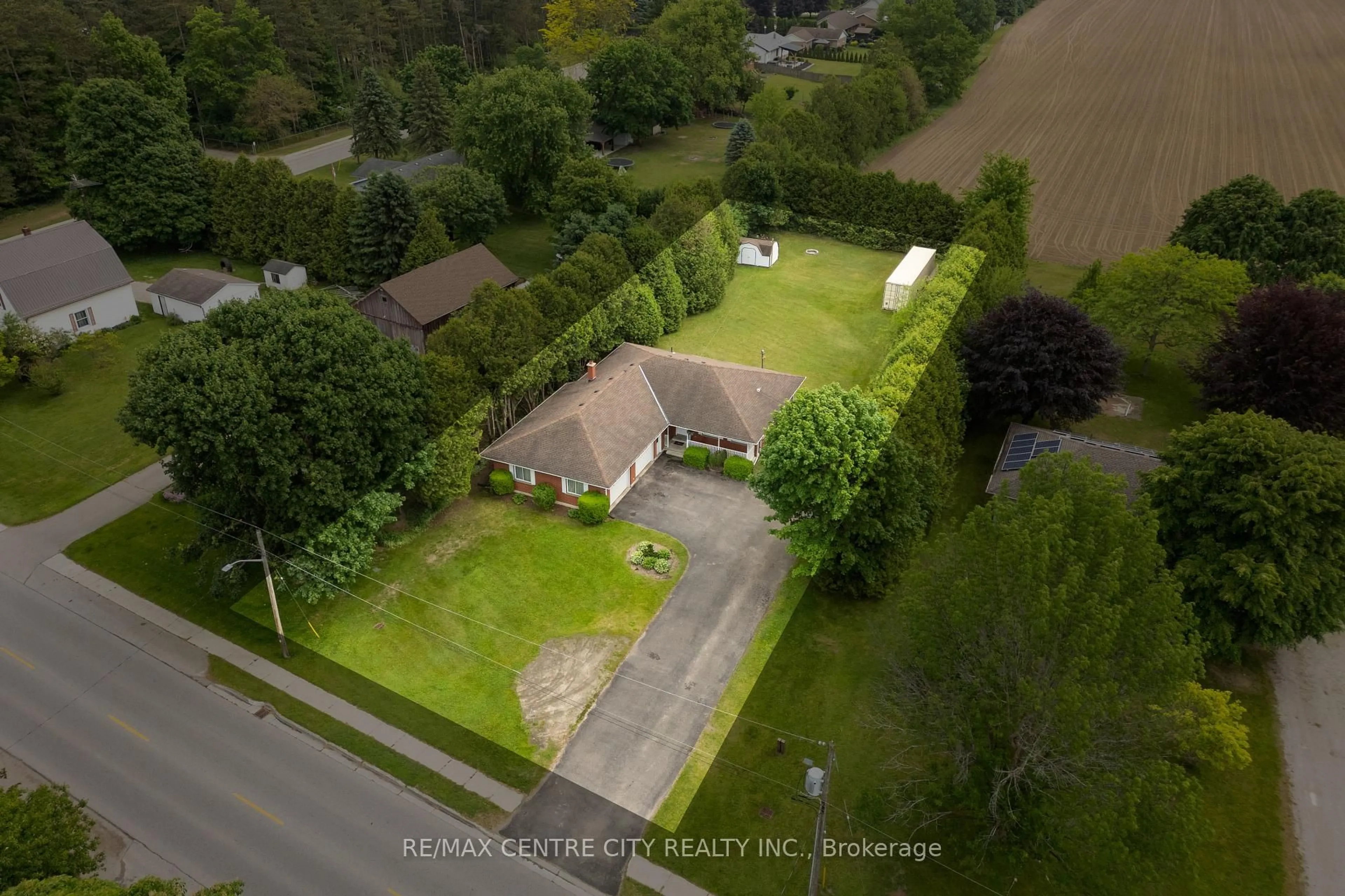 A pic from outside/outdoor area/front of a property/back of a property/a pic from drone, street for 56091 Heritage Line, Bayham Ontario N0J 1Y0