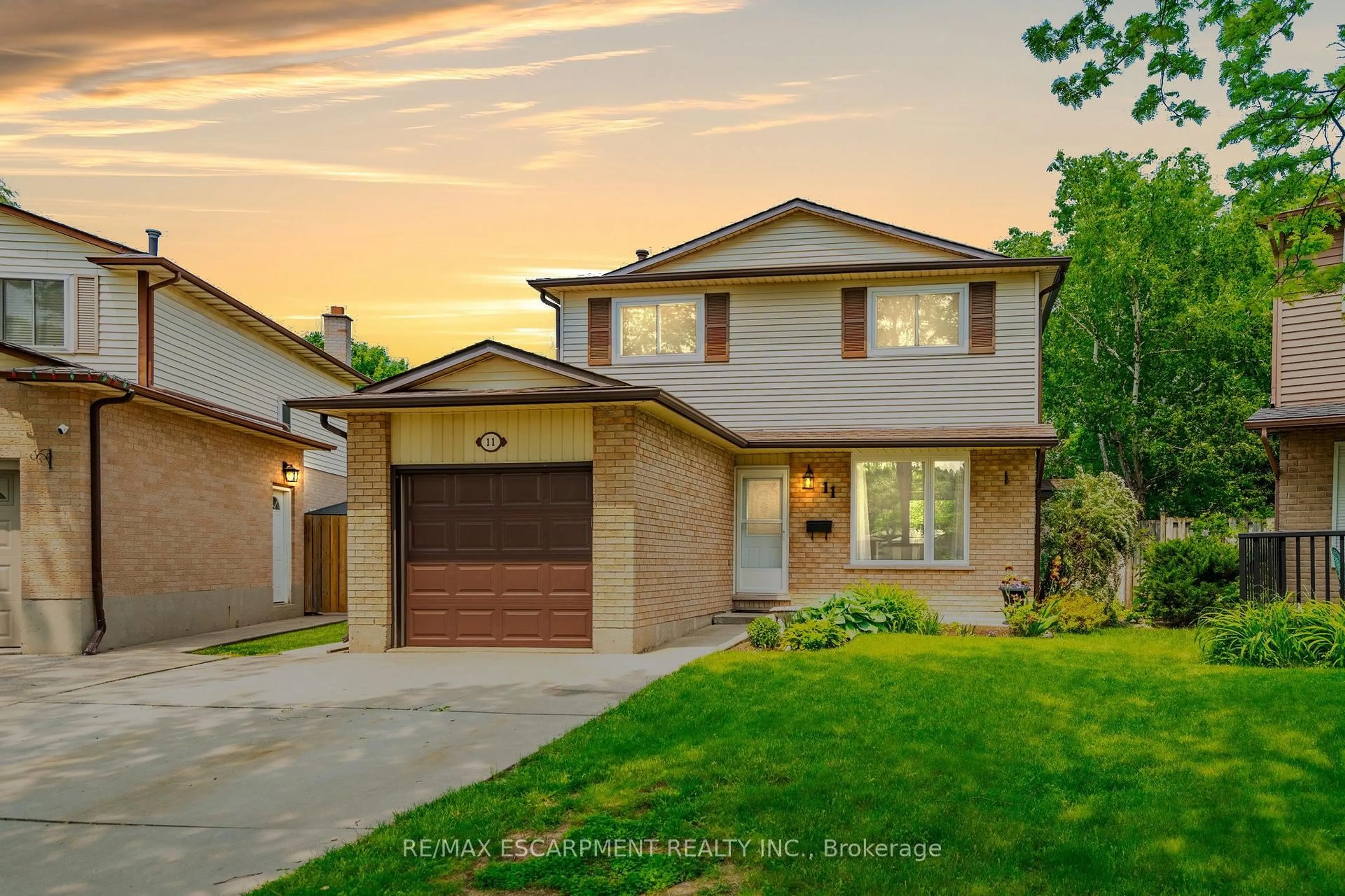 Home with brick exterior material, street for 11 Pecan Crt, Hamilton Ontario L8G 4L6