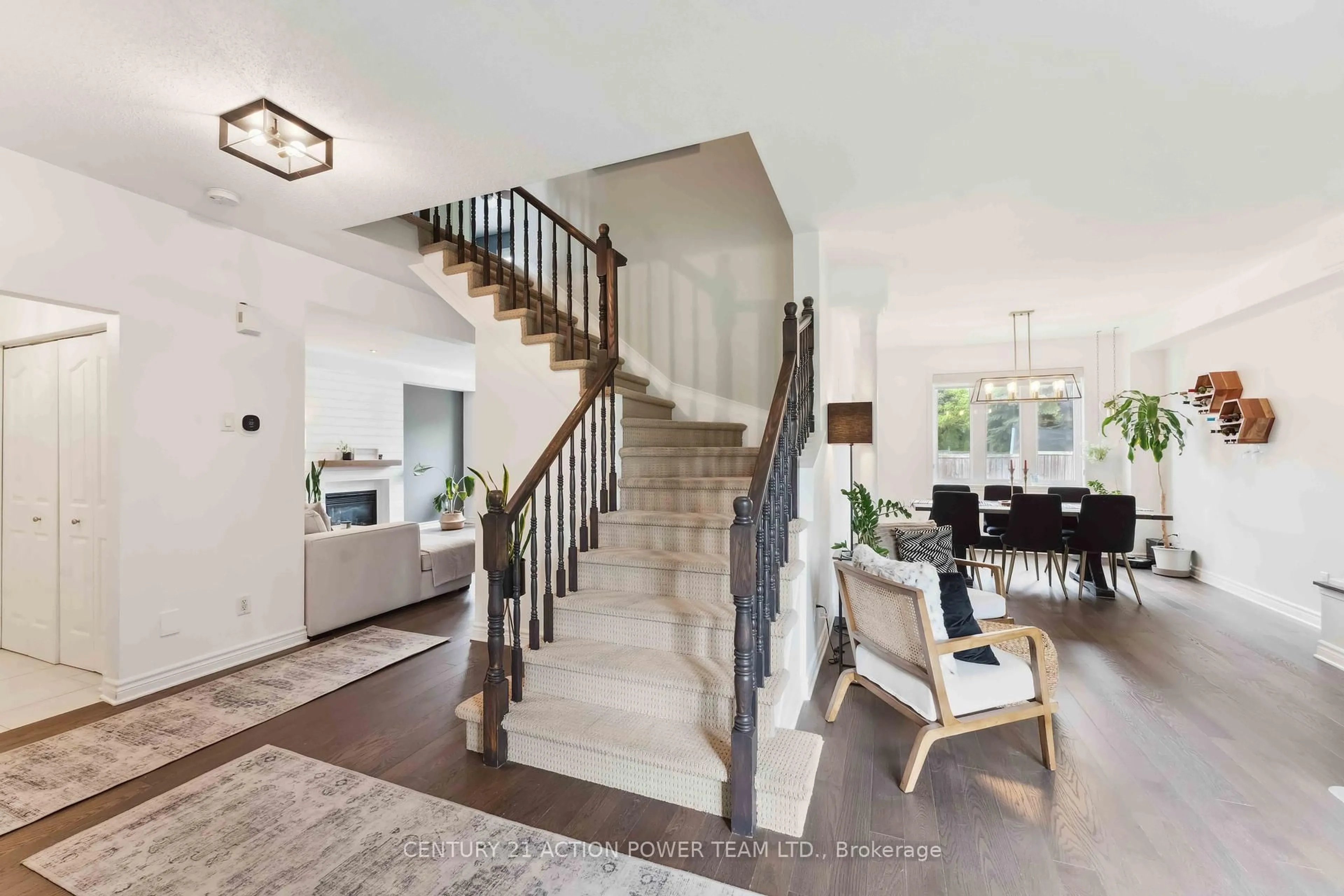 Stairs for 2101 Hallendale St, Ottawa Ontario K4A 4S1