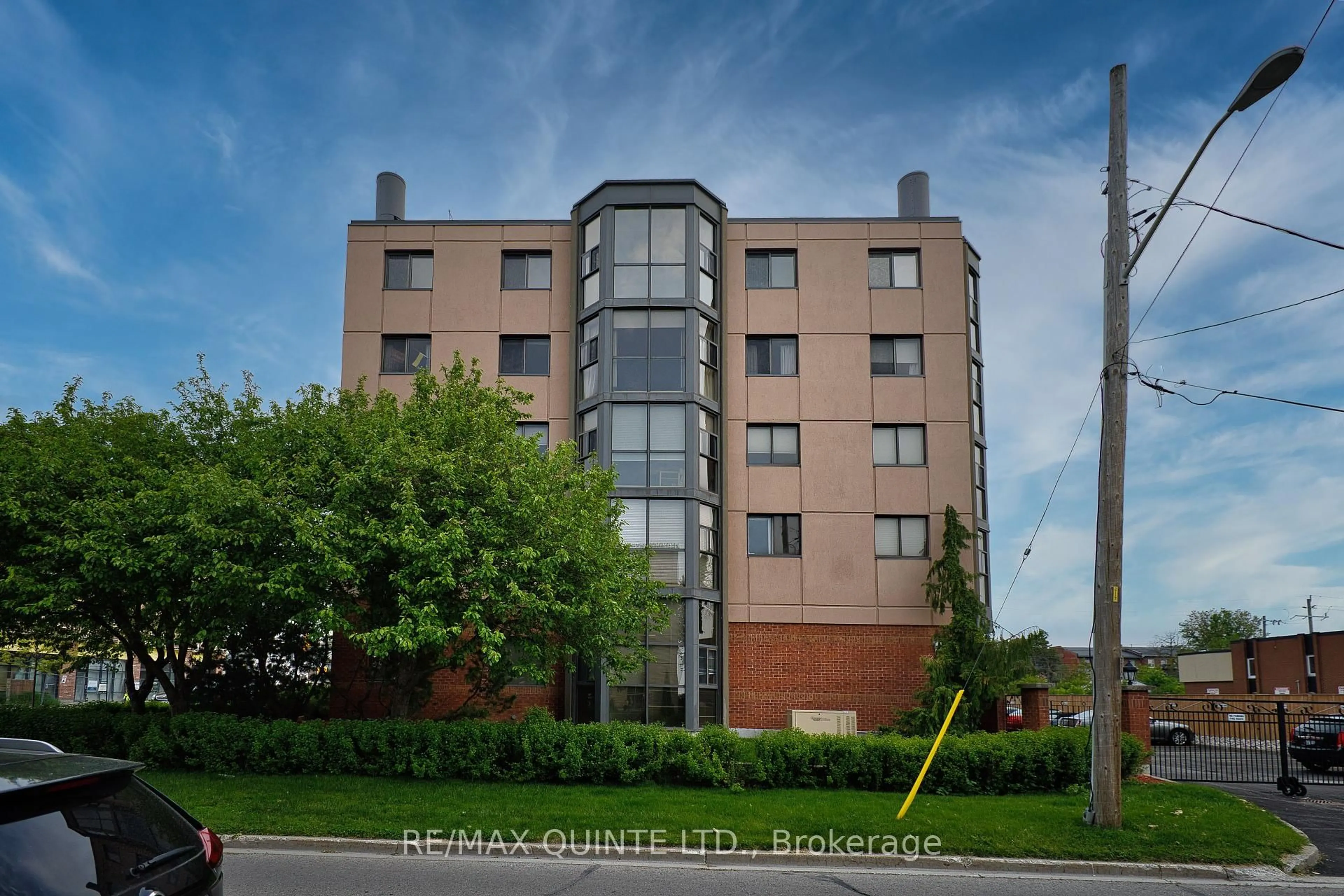 Unknown for 1 Queen St #401, Cobourg Ontario K9A 1M8