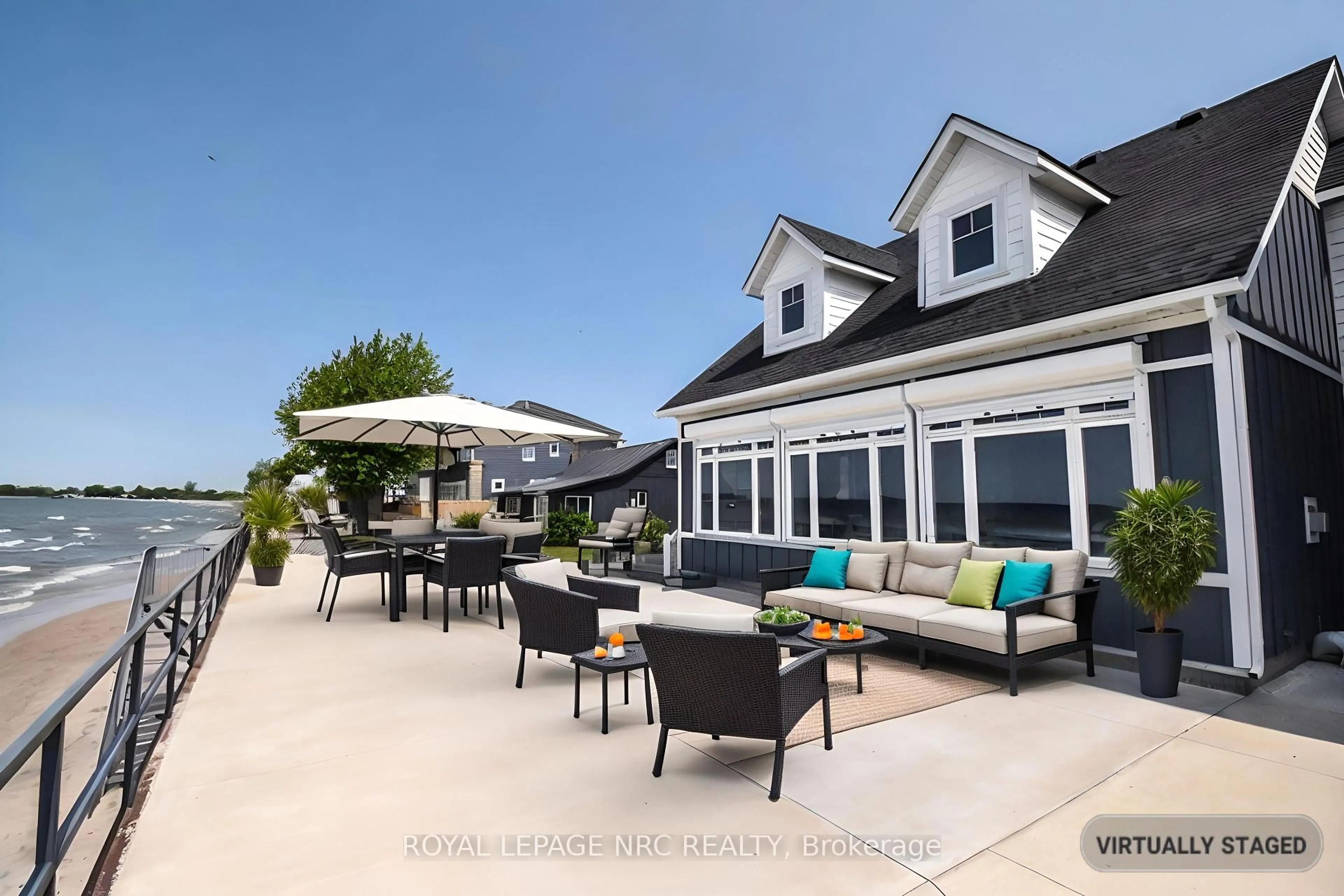 Patio, water/lake/river/ocean view for 11561 Beach Rd, Wainfleet Ontario L0S 1V0