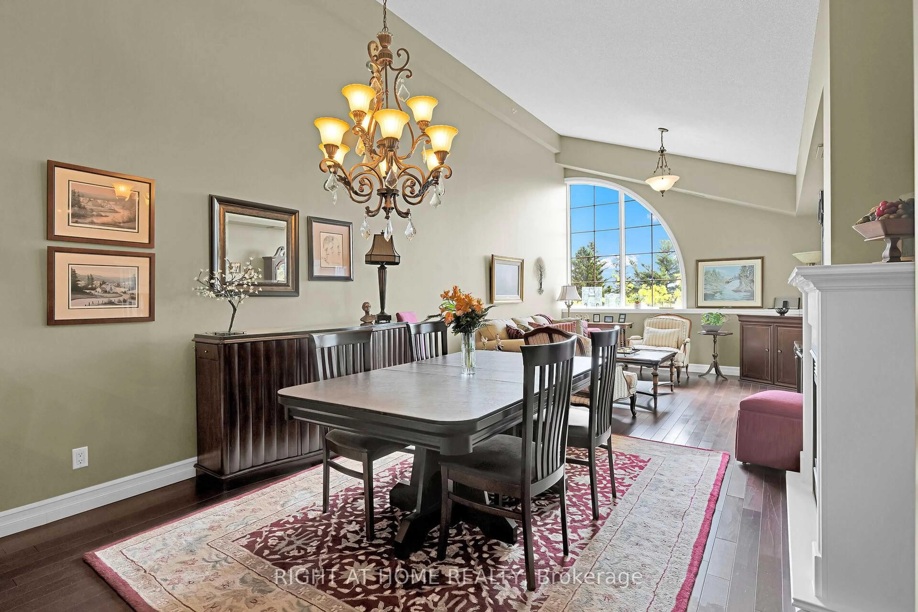 Dining room, unknown for 262 Dundas St #403, Hamilton Ontario L8B 1A9