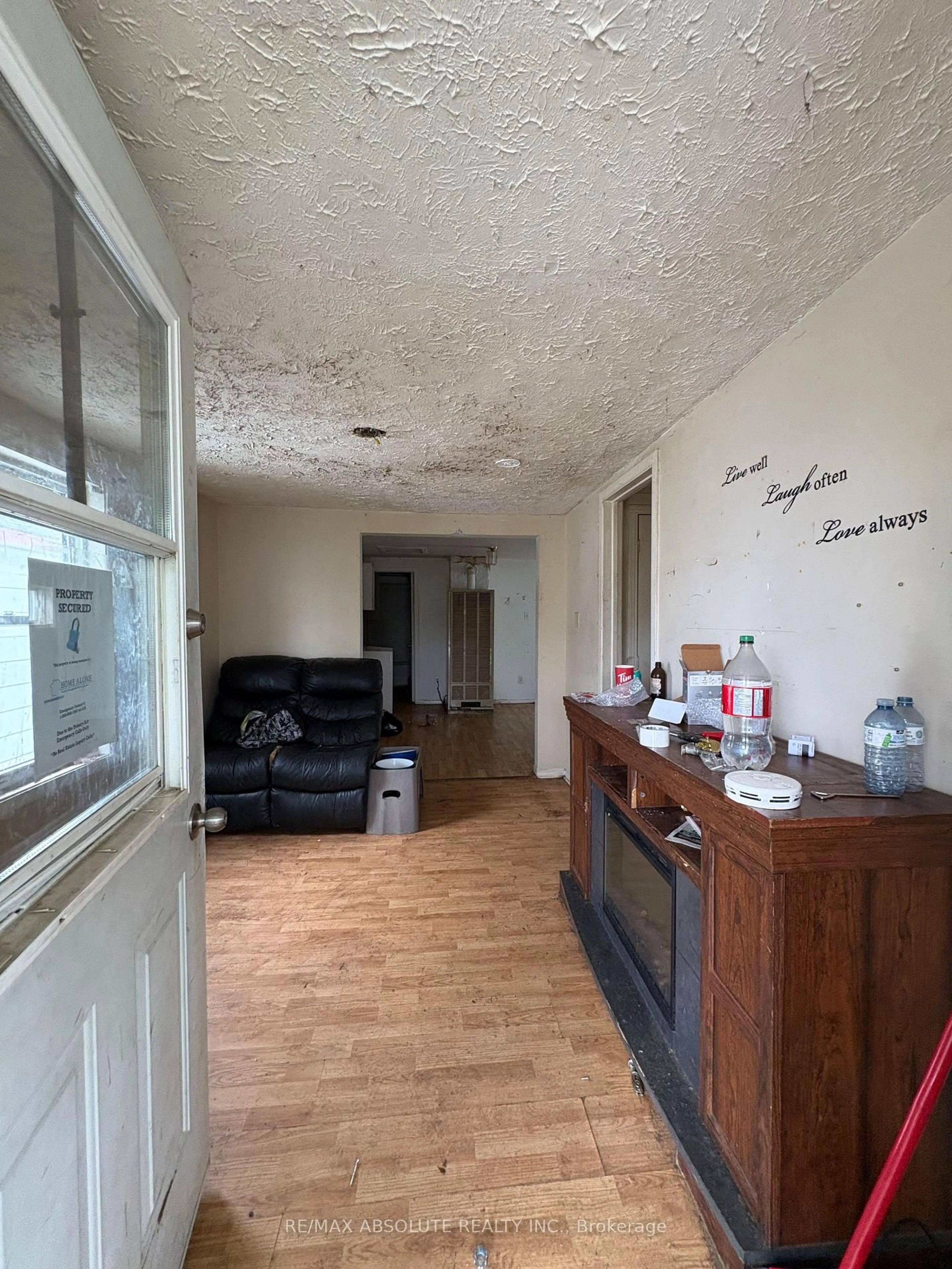 A pic of a room for 228-228A Guy St, Cornwall Ontario K6H 4T9