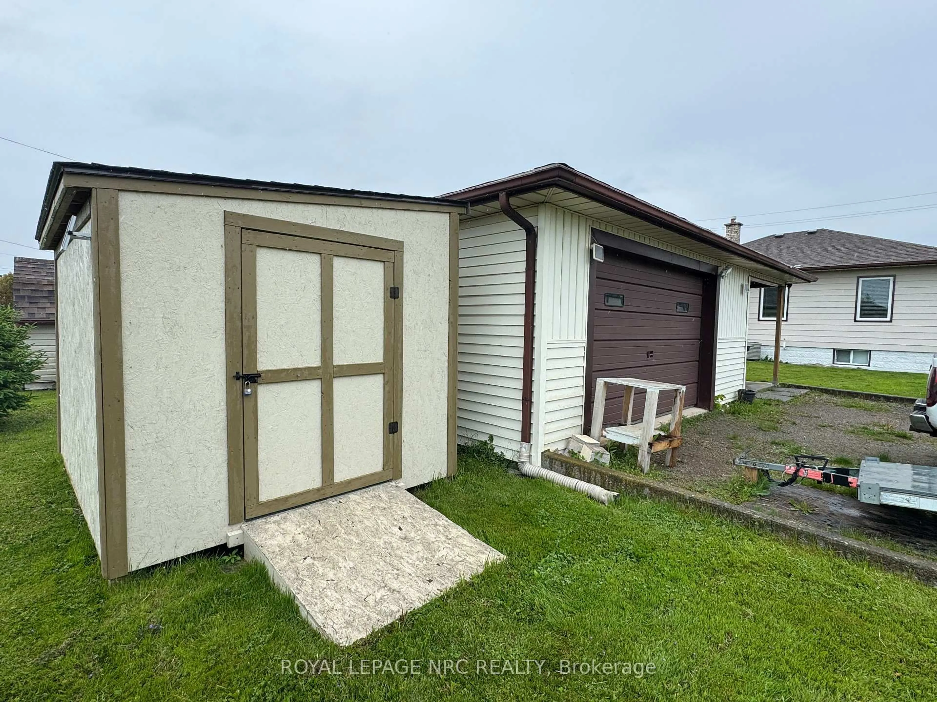 Shed for 163 Johnston St, Port Colborne Ontario L3K 1H2