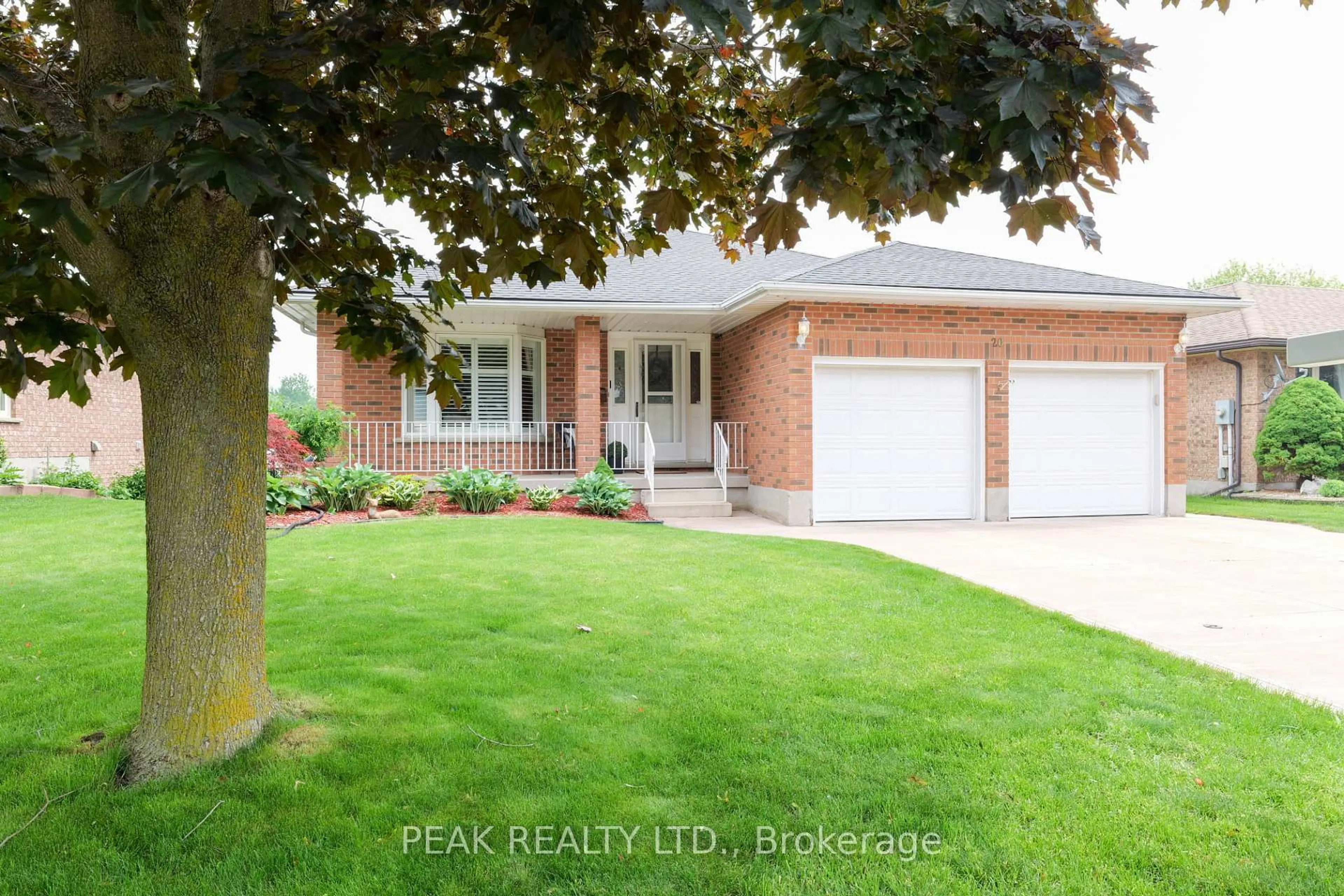 Home with brick exterior material, street for 20 Tami Crt, Kitchener Ontario N2B 3V2
