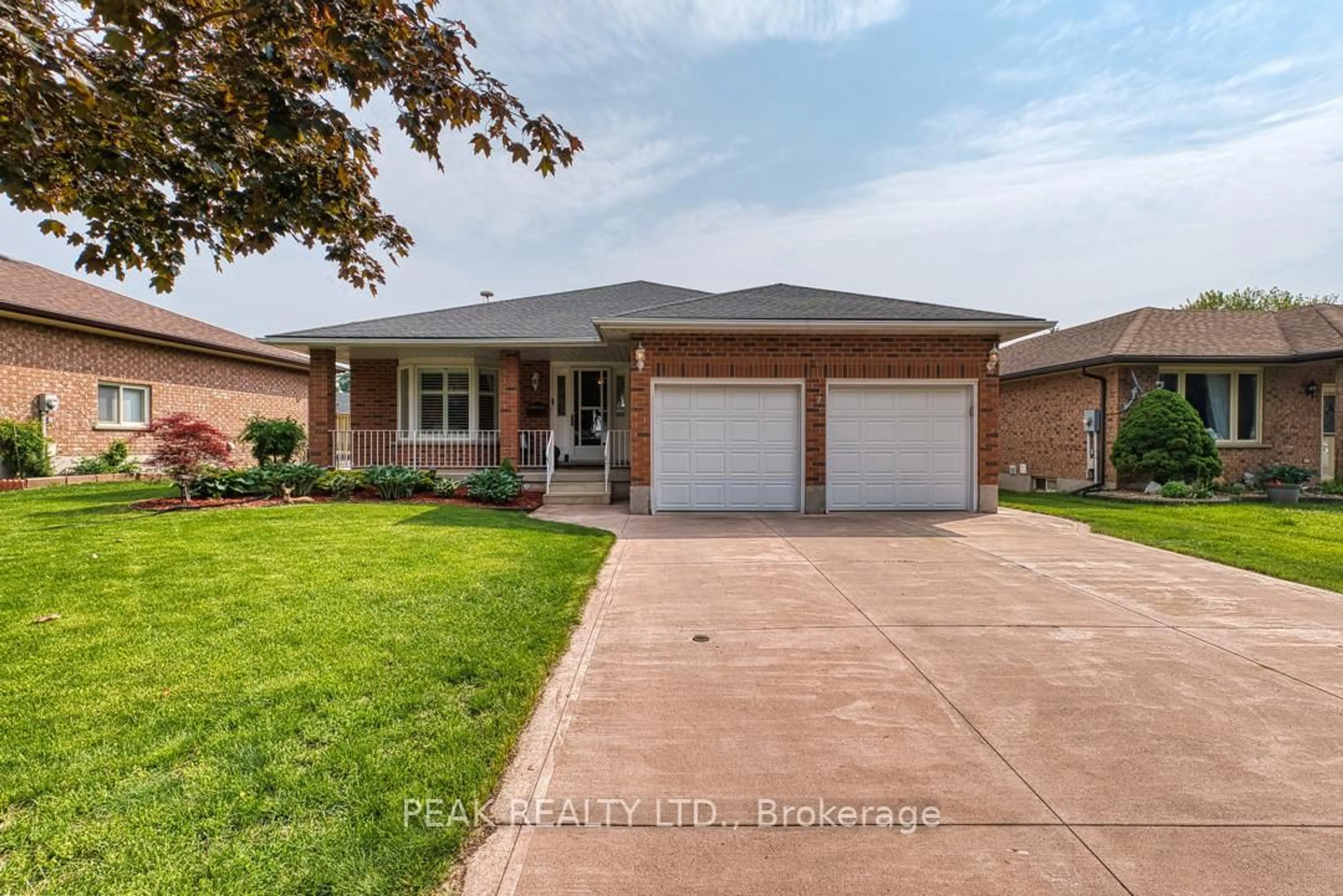 Home with brick exterior material, street for 20 Tami Crt, Kitchener Ontario N2B 3V2