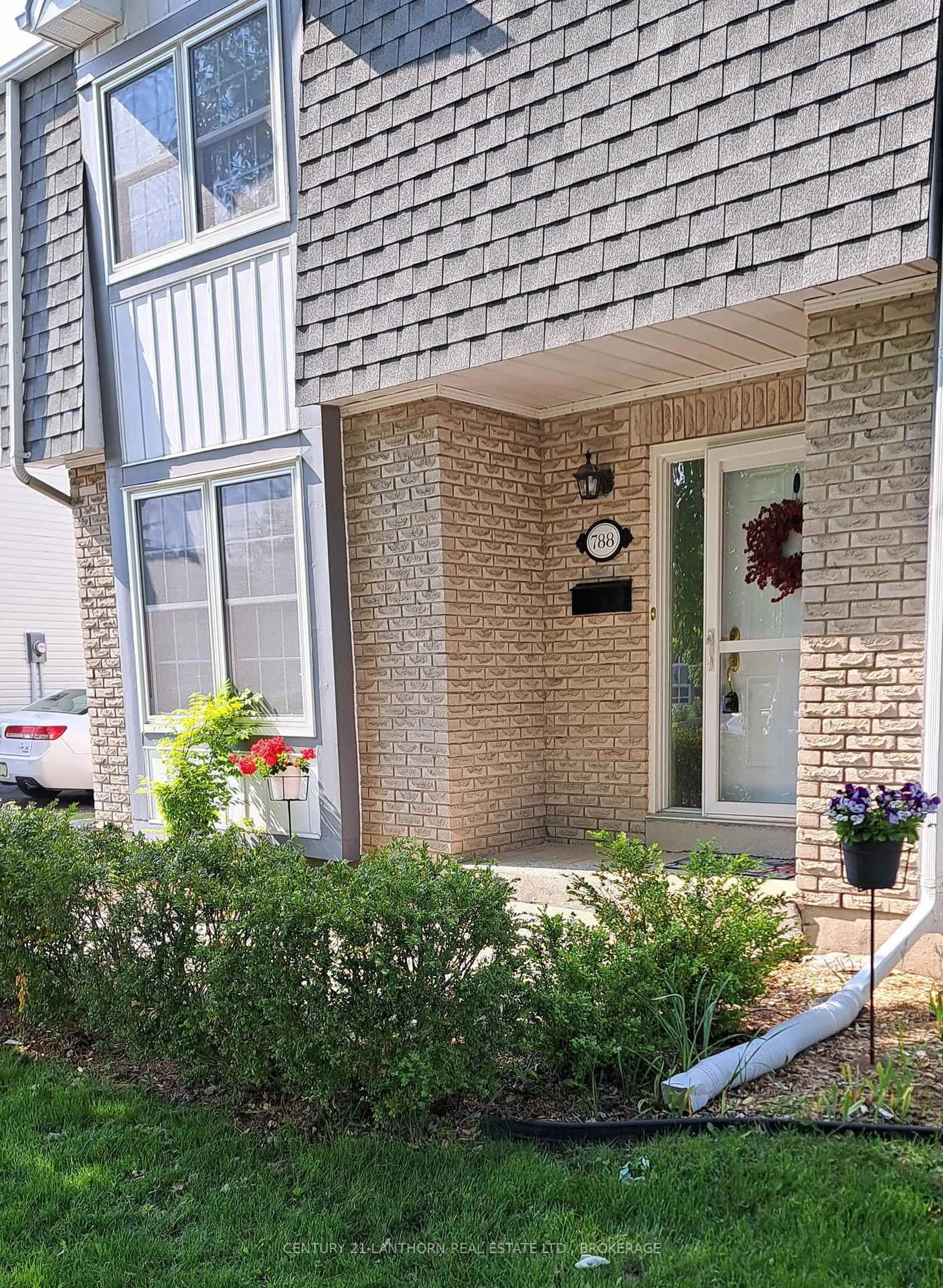 Unknown for 788 Whiteoak Cres, Kingston Ontario K7P 1L6
