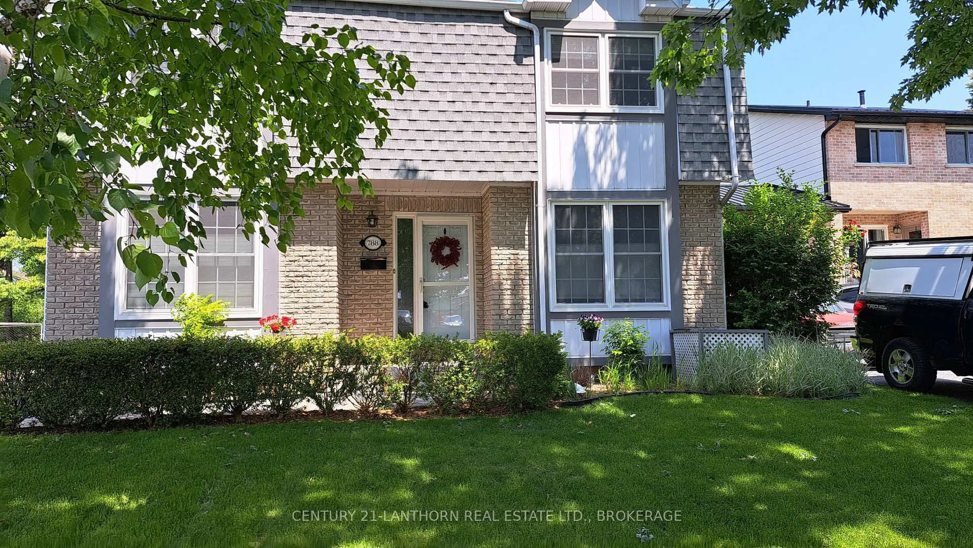 Home with vinyl exterior material, street for 788 Whiteoak Cres, Kingston Ontario K7P 1L6