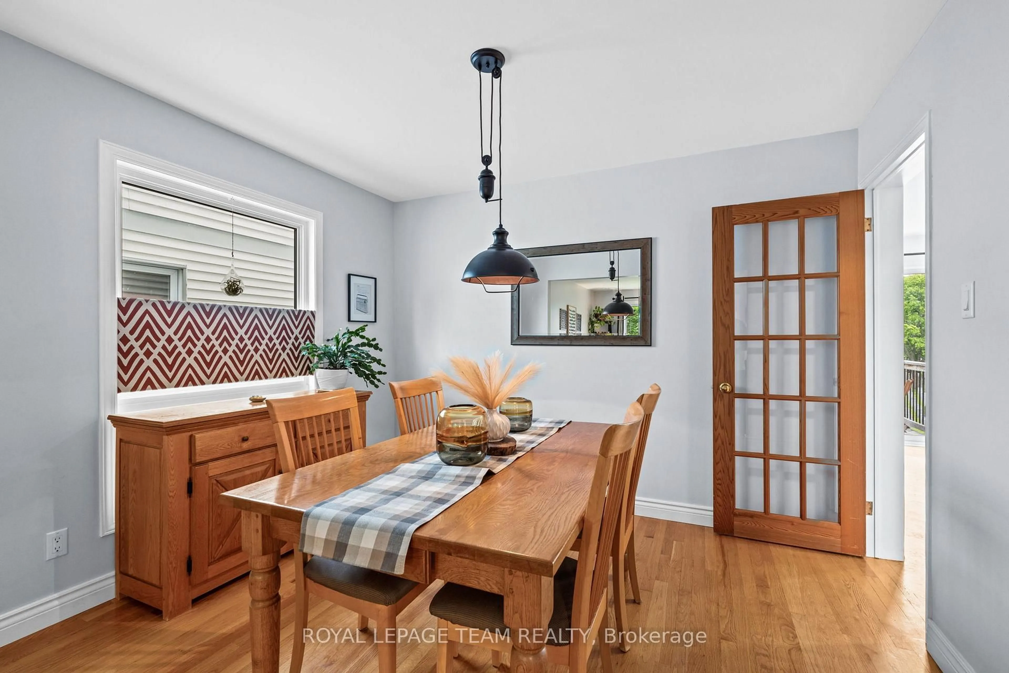 Dining room, unknown for 430 Pauline Charron Pl, Ottawa Ontario K1L 8L4