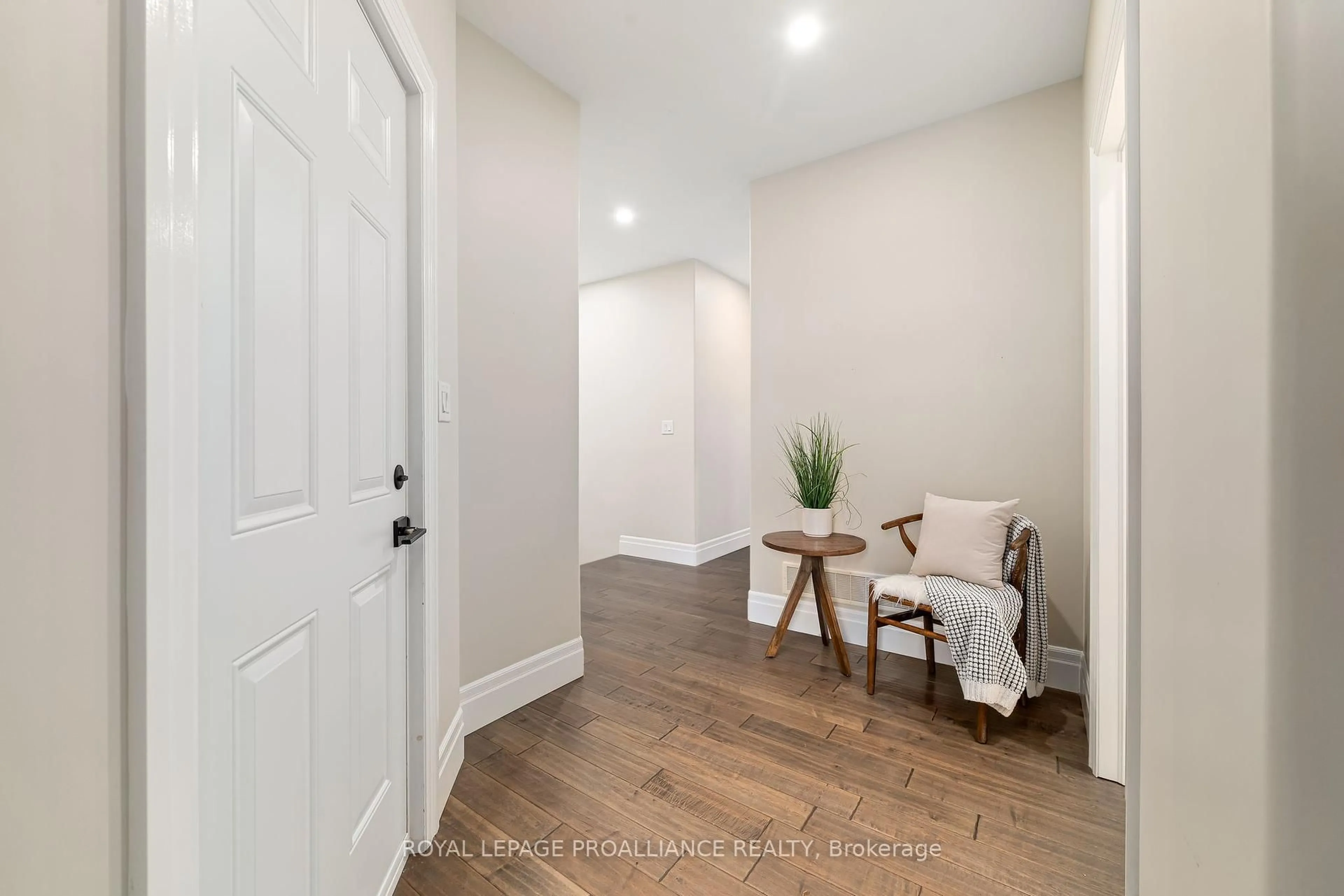 Indoor entryway for 66 Pineridge Dr, Prince Edward County Ontario K0K 2T0