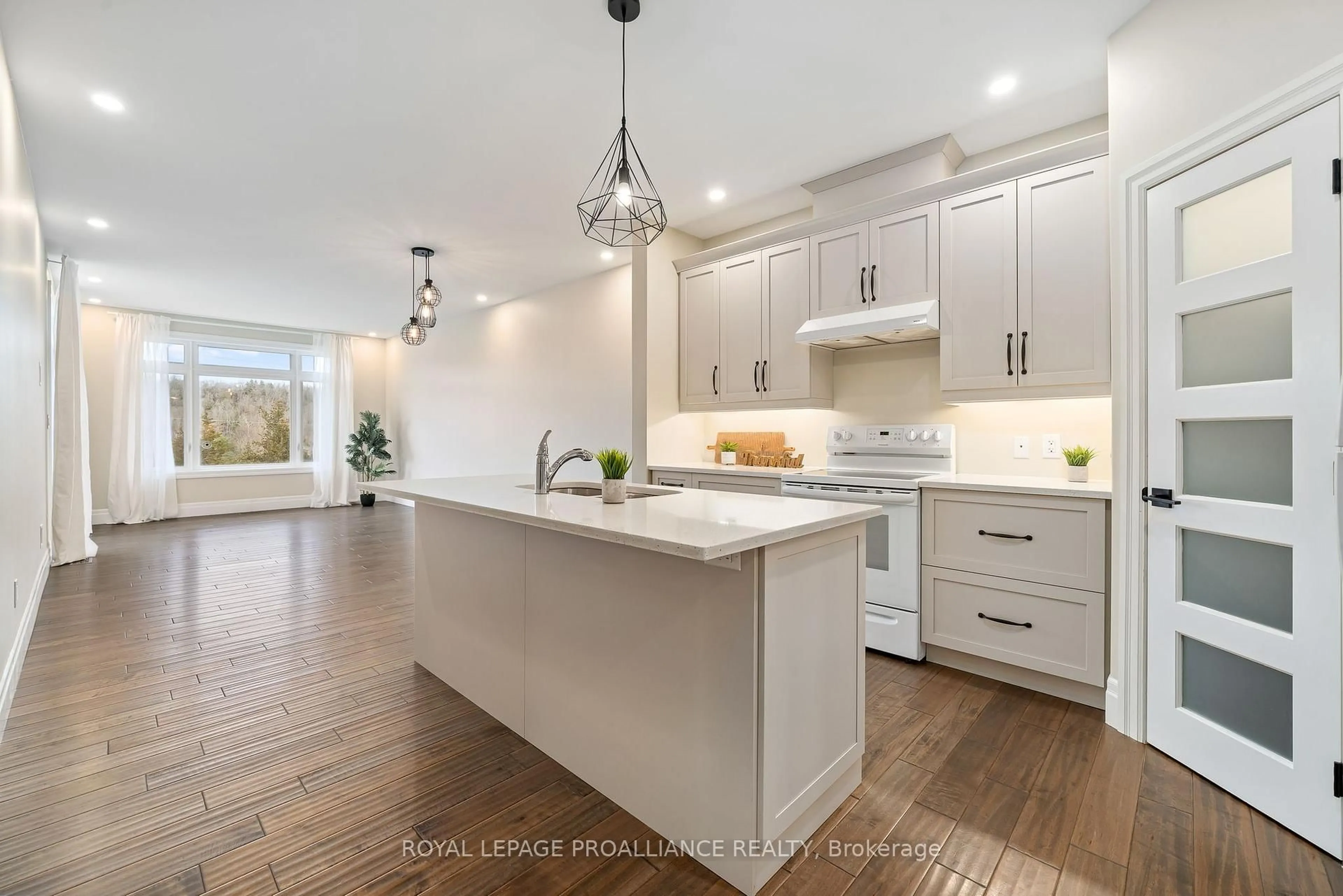 Open concept kitchen, ceramic/tile floor for 66 Pineridge Dr, Prince Edward County Ontario K0K 2T0