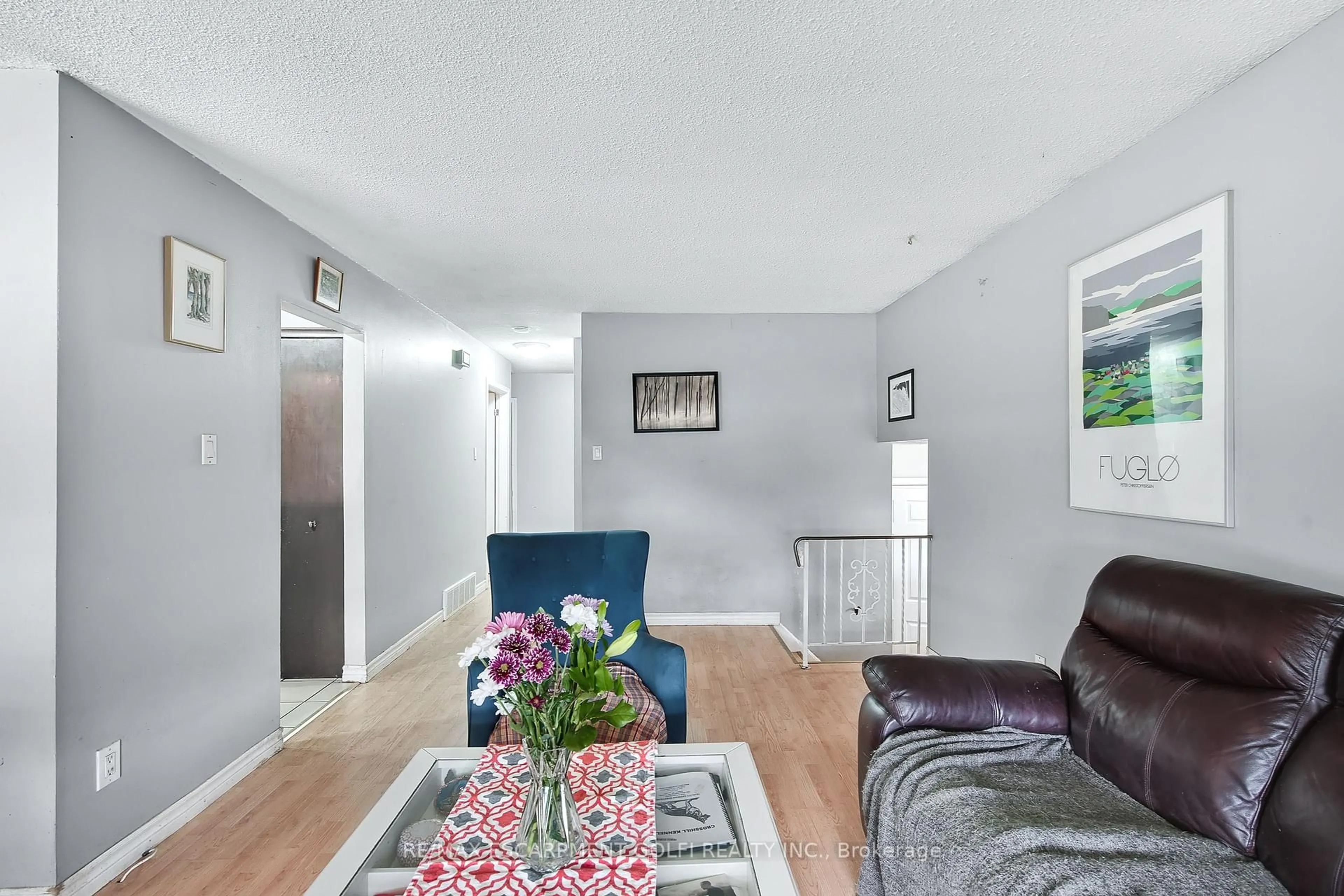 Living room with furniture, unknown for 419 Queen Victoria Dr, Hamilton Ontario L8W 1G7