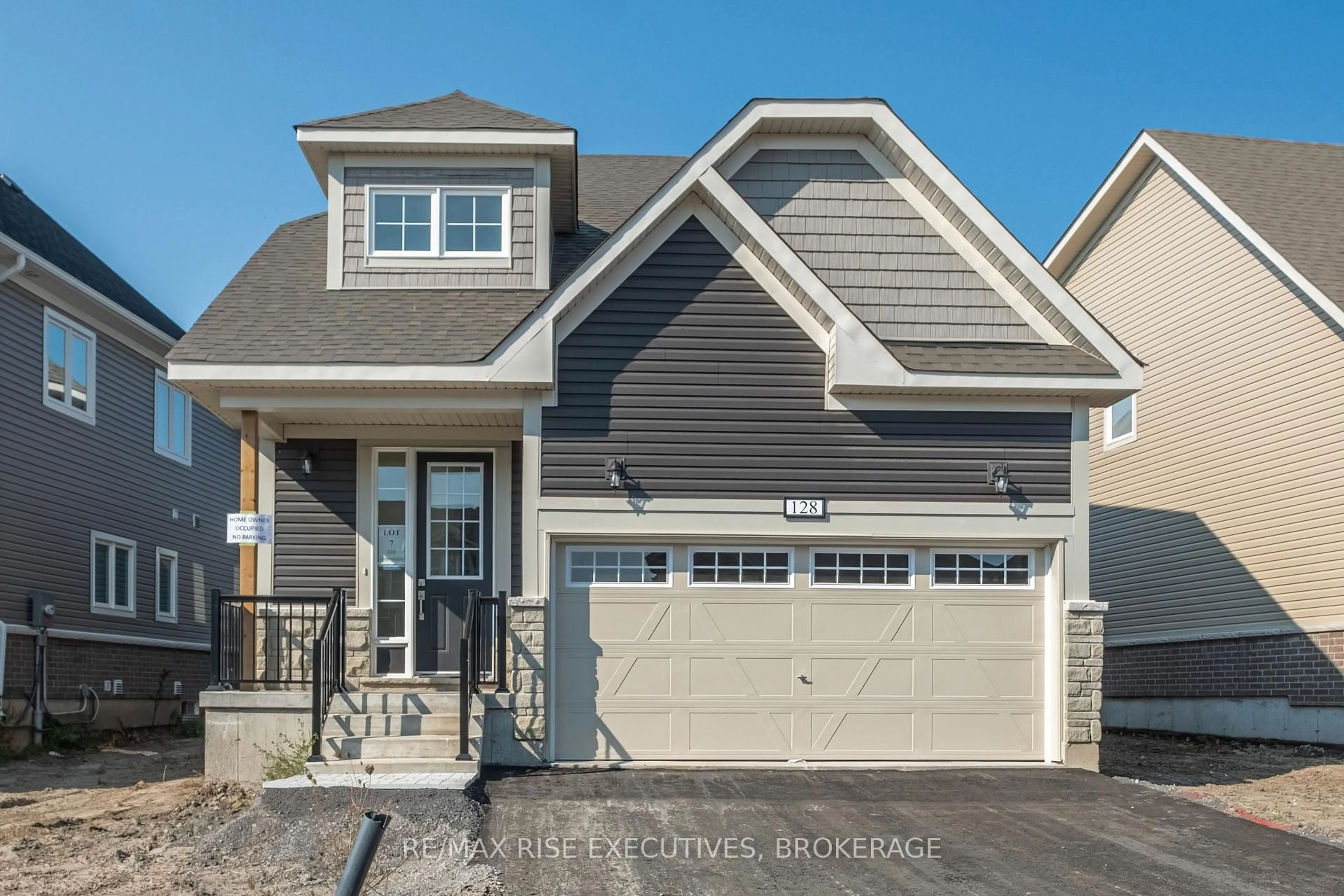 Home with vinyl exterior material, street for 128 Gildersleeve Blvd, Bath Ontario K0H 1G0