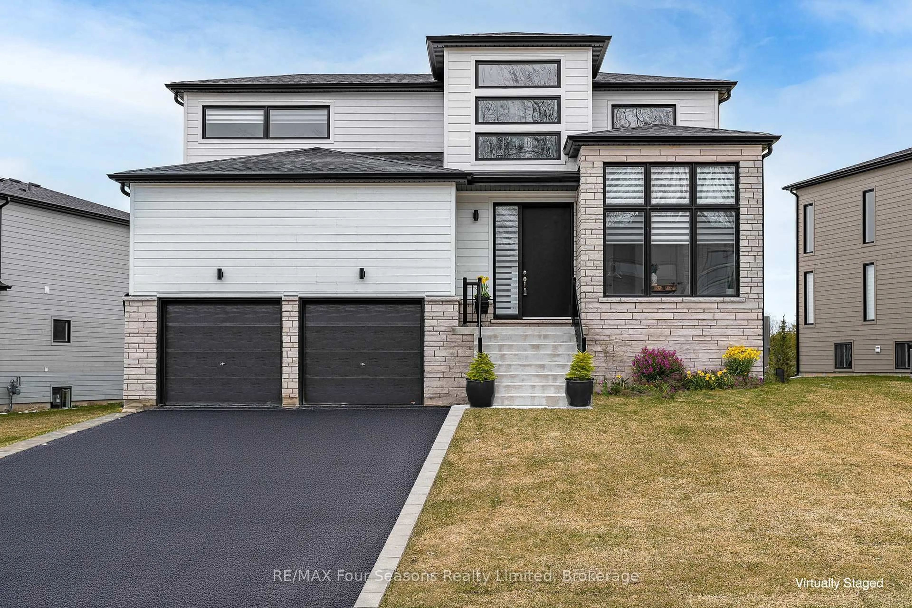 Home with brick exterior material, street for 95 Goldie Crt, Blue Mountains Ontario N0H 1J0