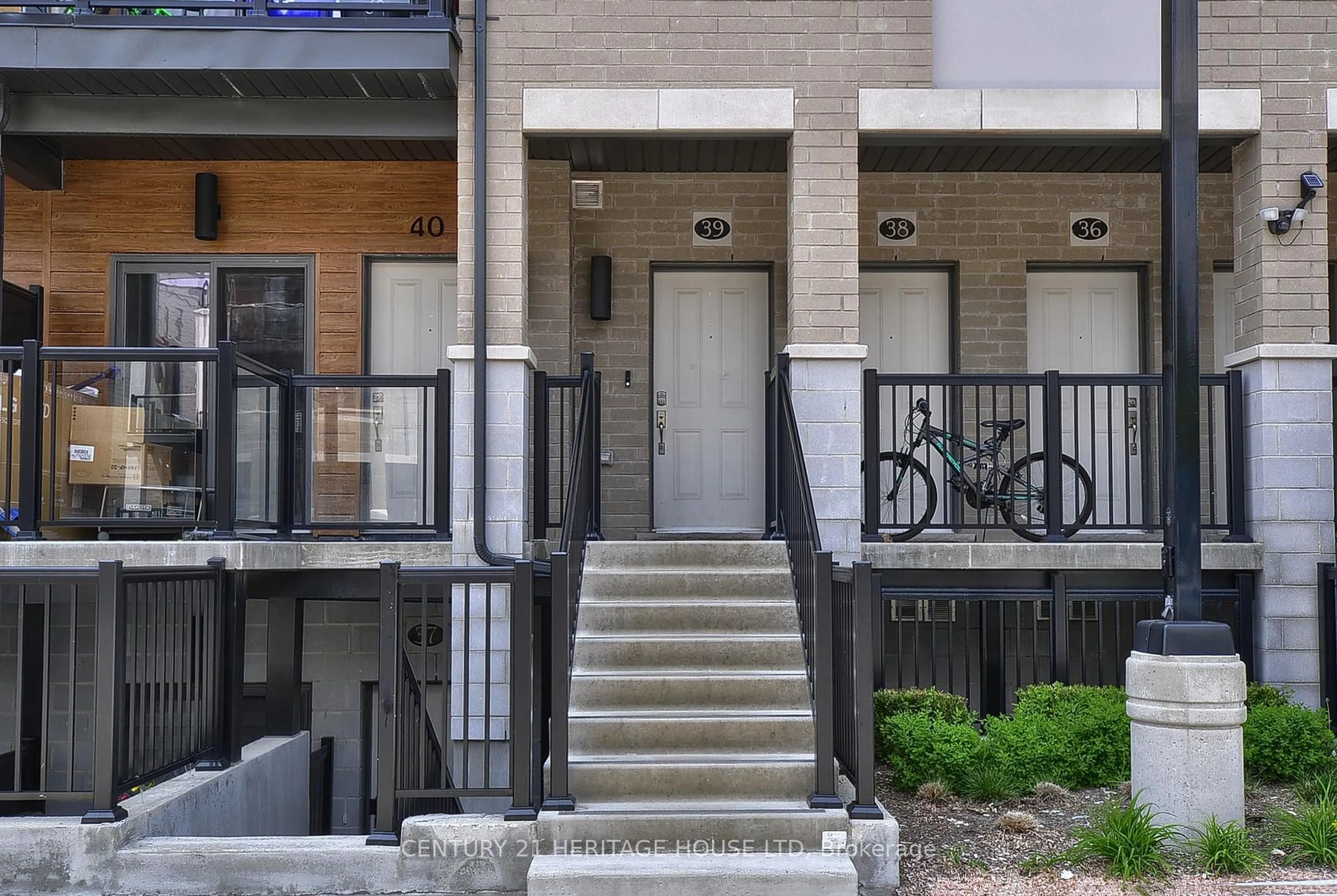 Unknown for 25 Isherwood Ave #39, Cambridge Ontario N1R 0E2