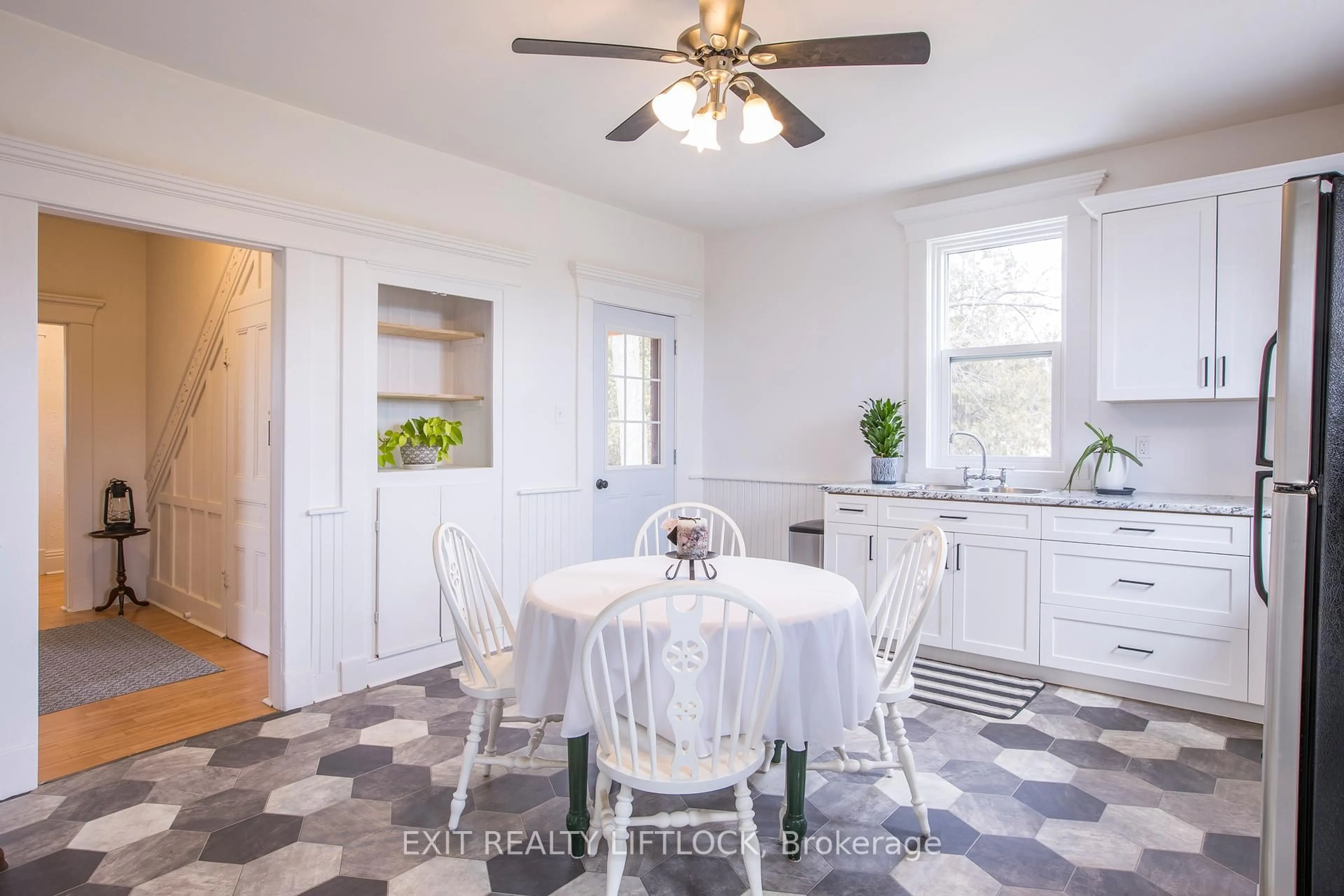 Dining room, ceramic/tile floor for 4922 Highway 7, Kawartha Lakes Ontario K0L 2W0