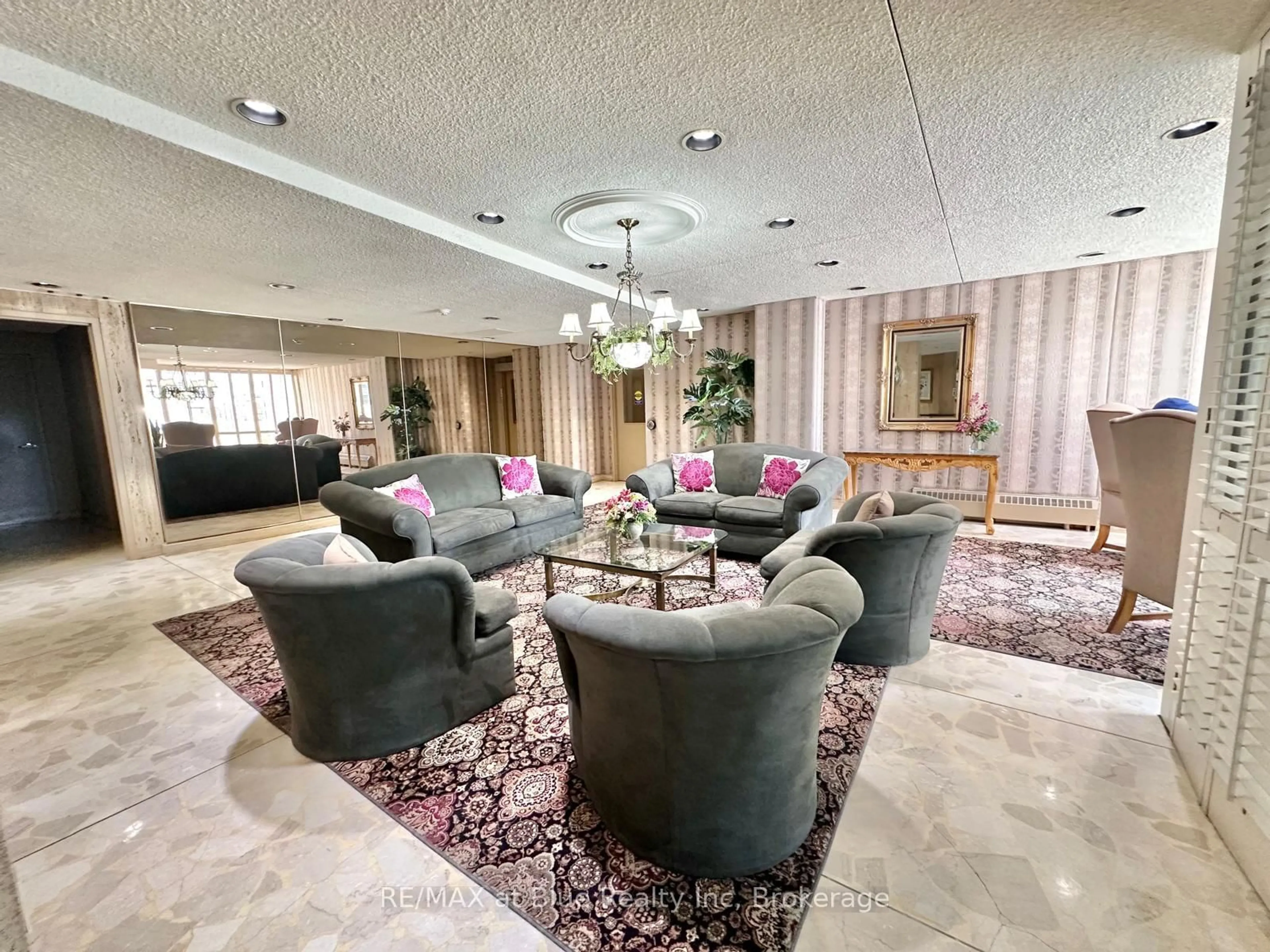 Lobby for 15 Towering Heights Blvd #502, St. Catharines Ontario L2T 3G7