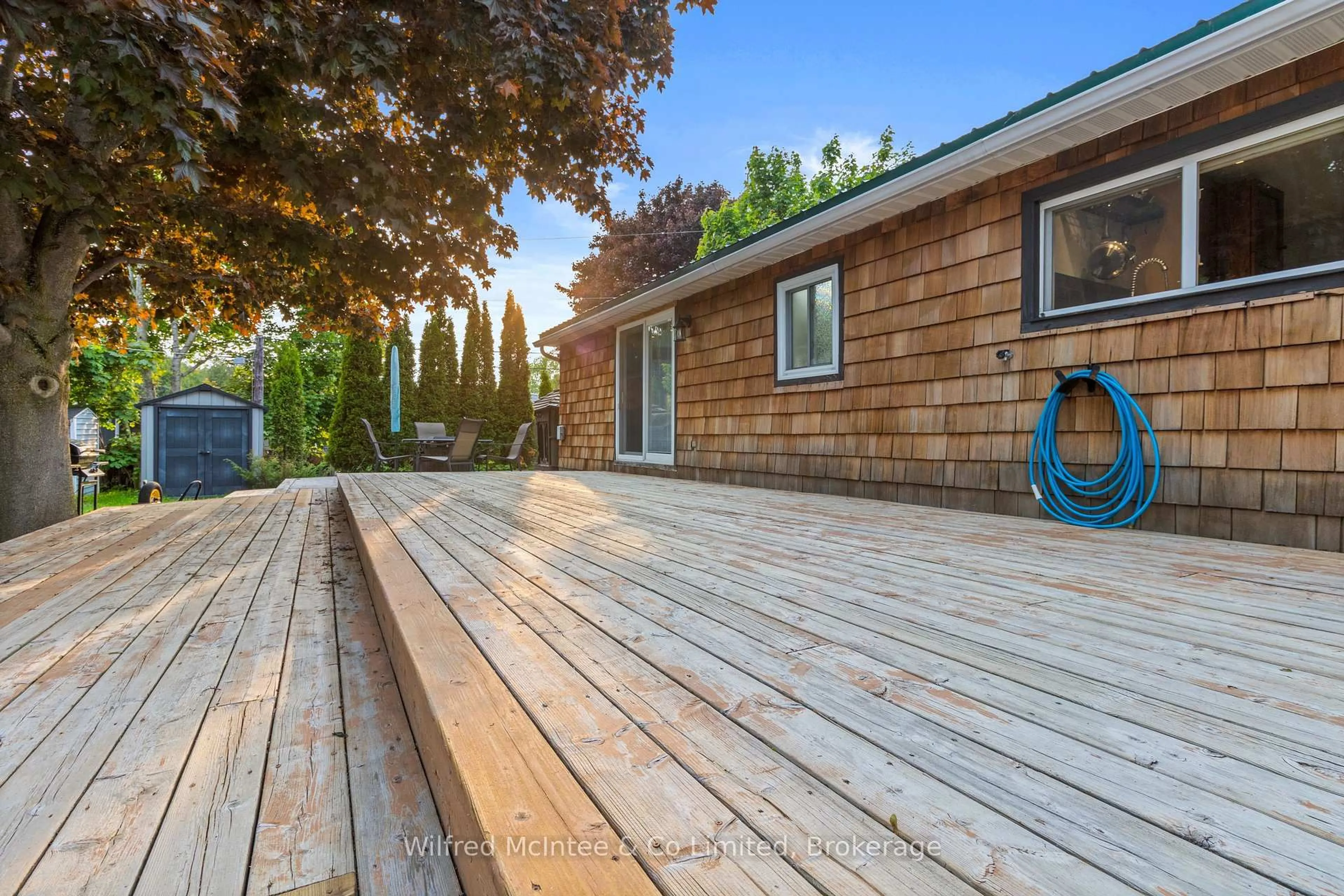 A pic from outside/outdoor area/front of a property/back of a property/a pic from drone, street for 48 Maplewood Blvd, Kincardine Ontario N0G 2T0