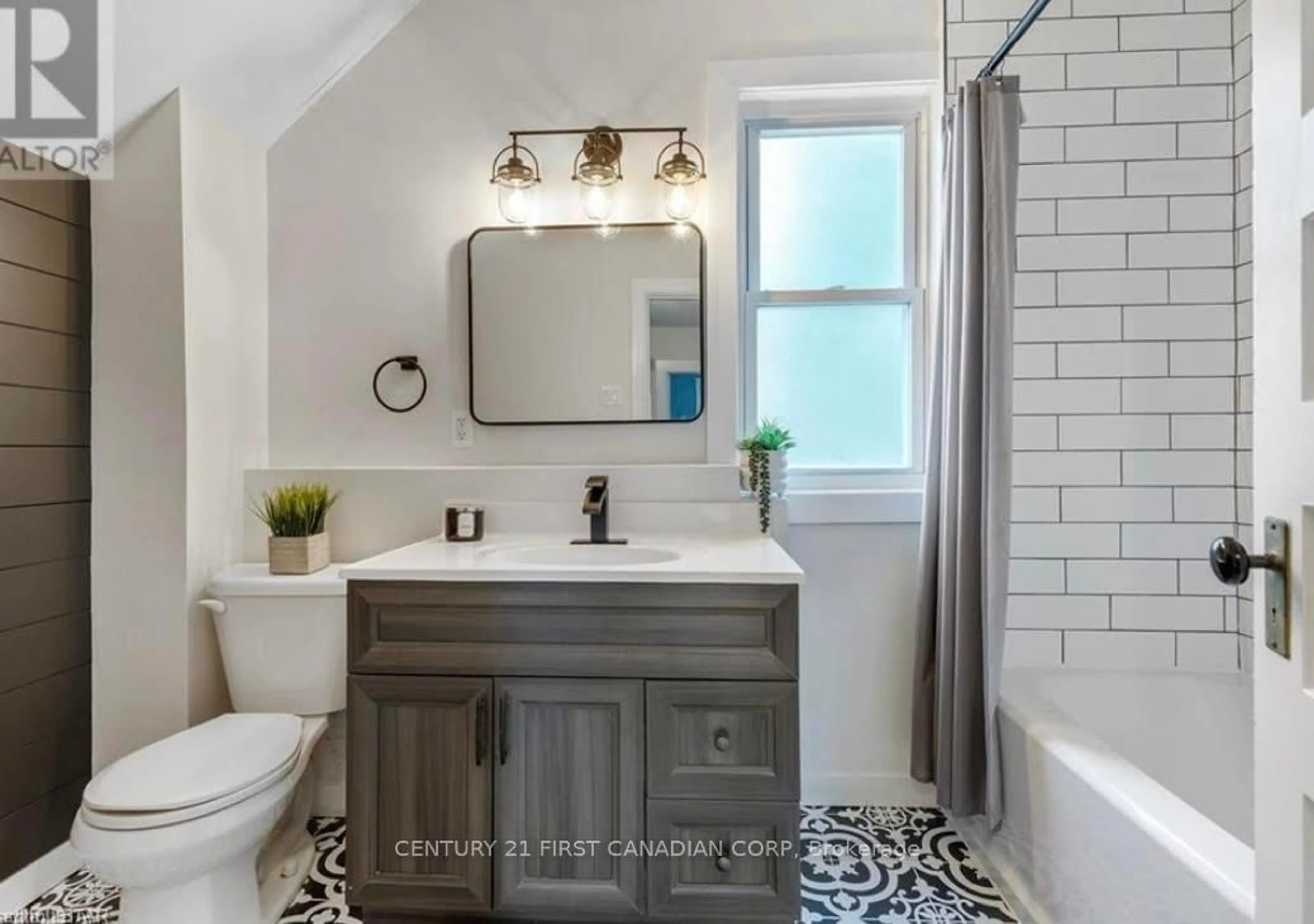 Contemporary bathroom, ceramic/tile floor for 6 Mabel St, St. Thomas Ontario N5R 1Y6