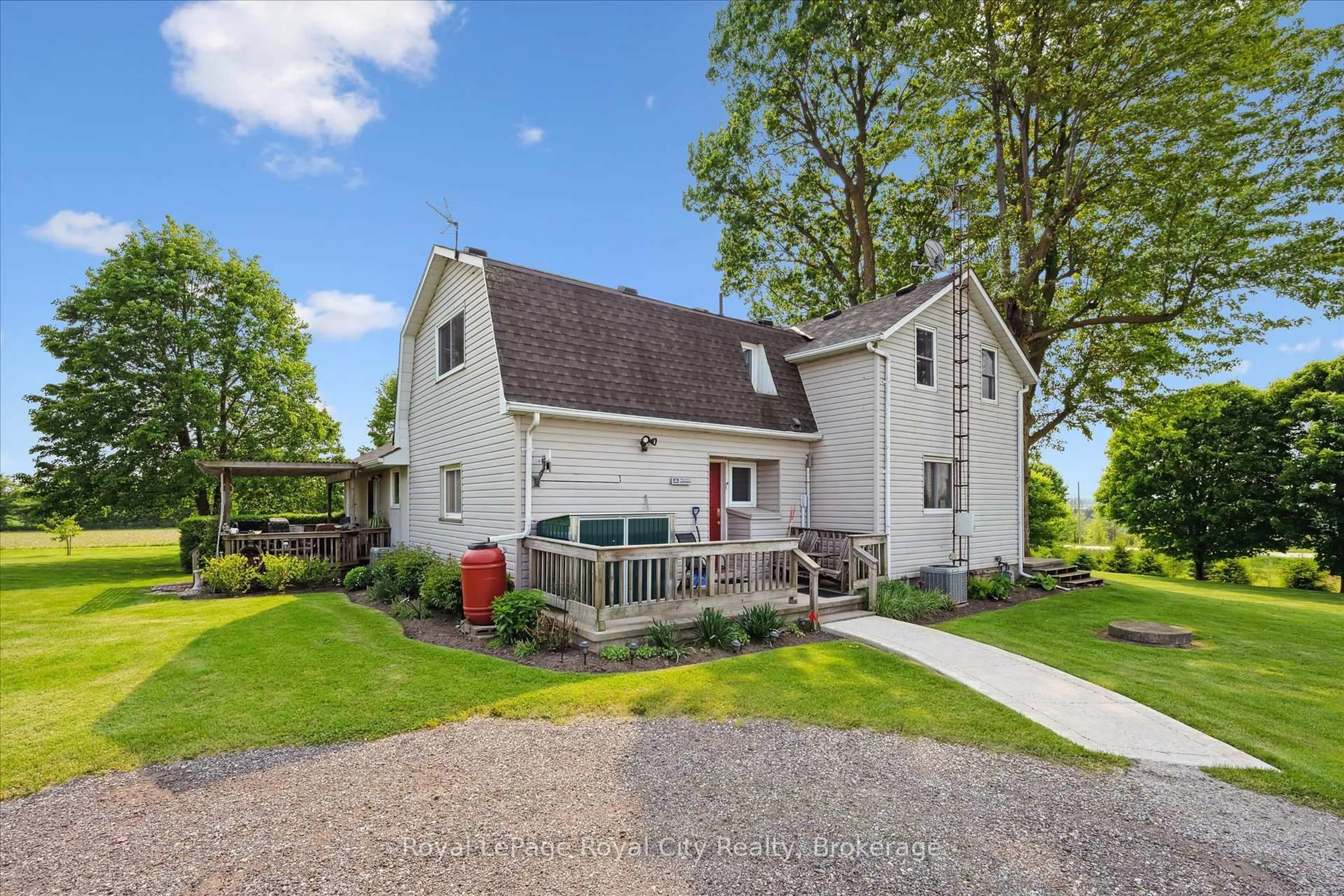 A pic from outside/outdoor area/front of a property/back of a property/a pic from drone, street for 7197 Wellington 21 Rd, Centre Wellington Ontario N0B 1B0
