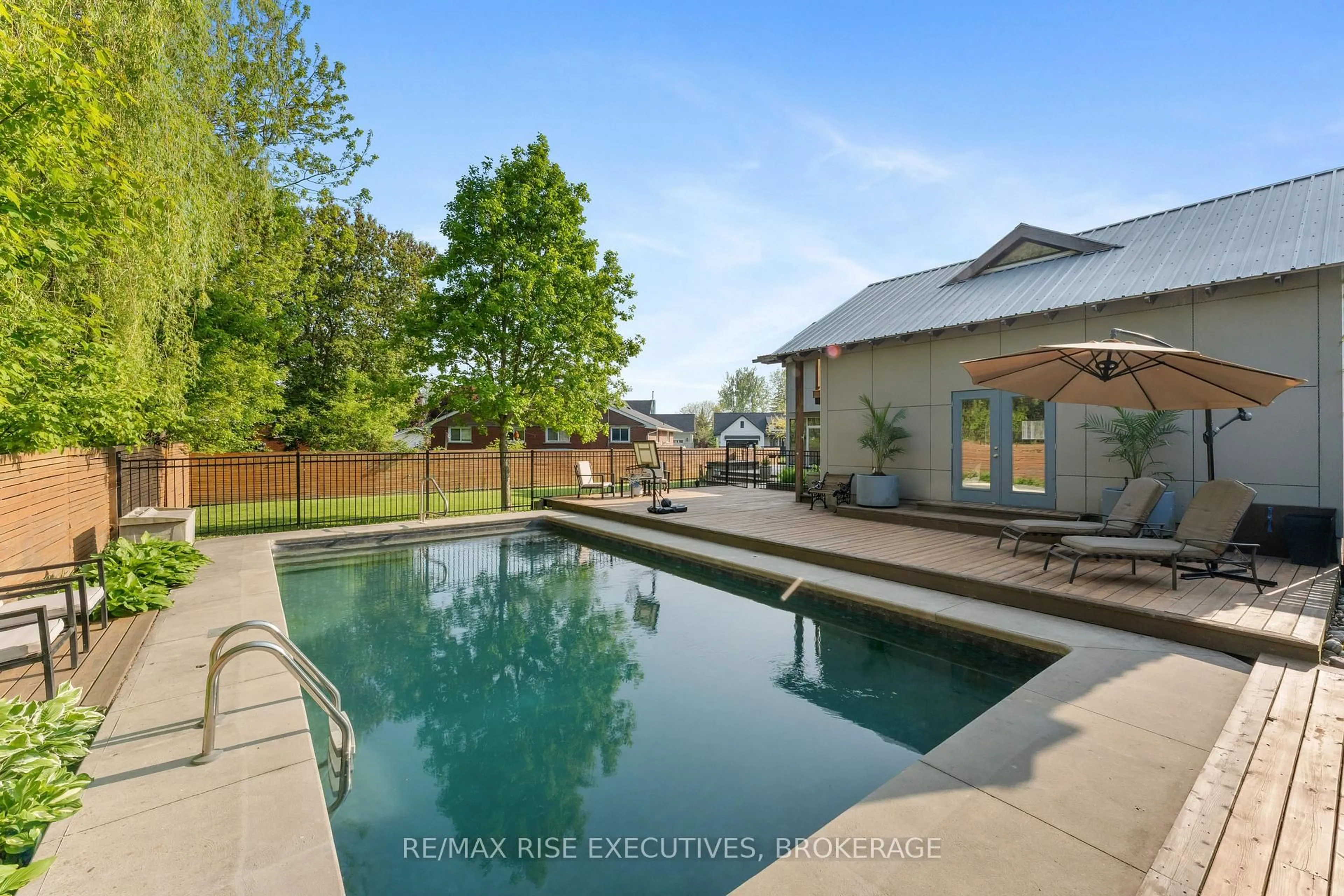 Pool for 36 Bishop St, Kingston Ontario K7M 3P4