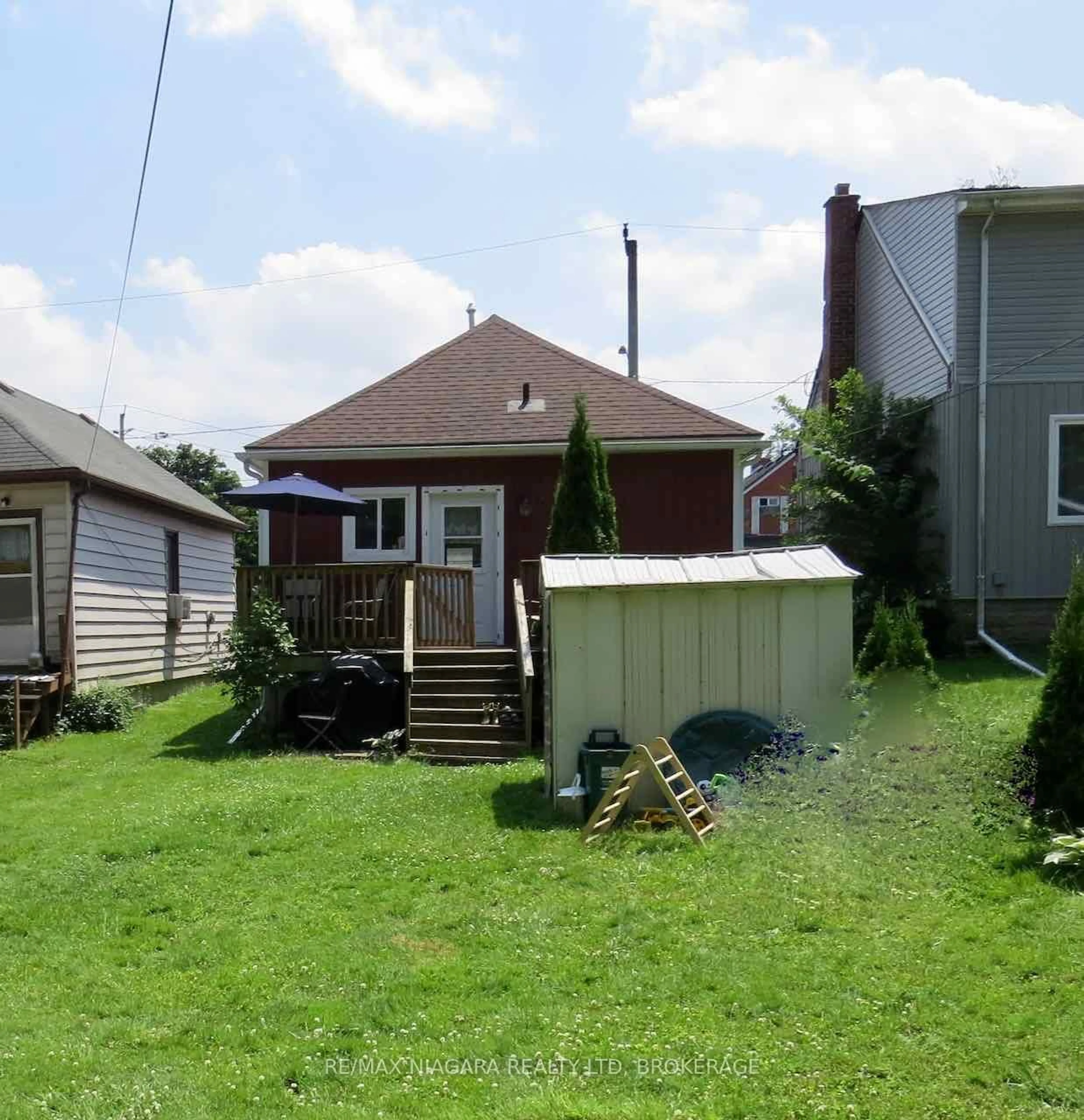 Unknown for 52 Mccormick St, Welland Ontario L3C 4L9