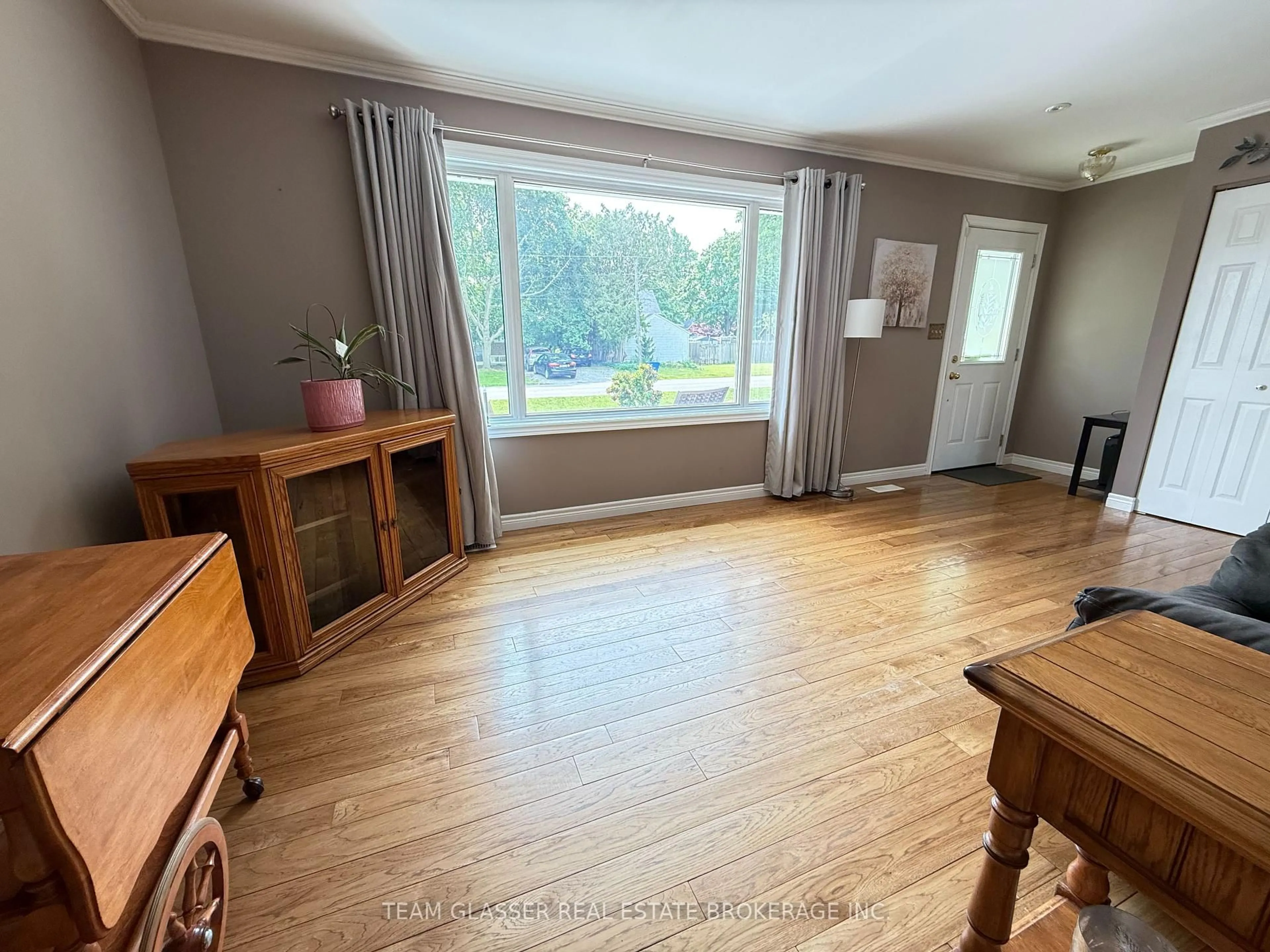 A pic of a room for 47B York St, Chatham-Kent Ontario N0P 2C0