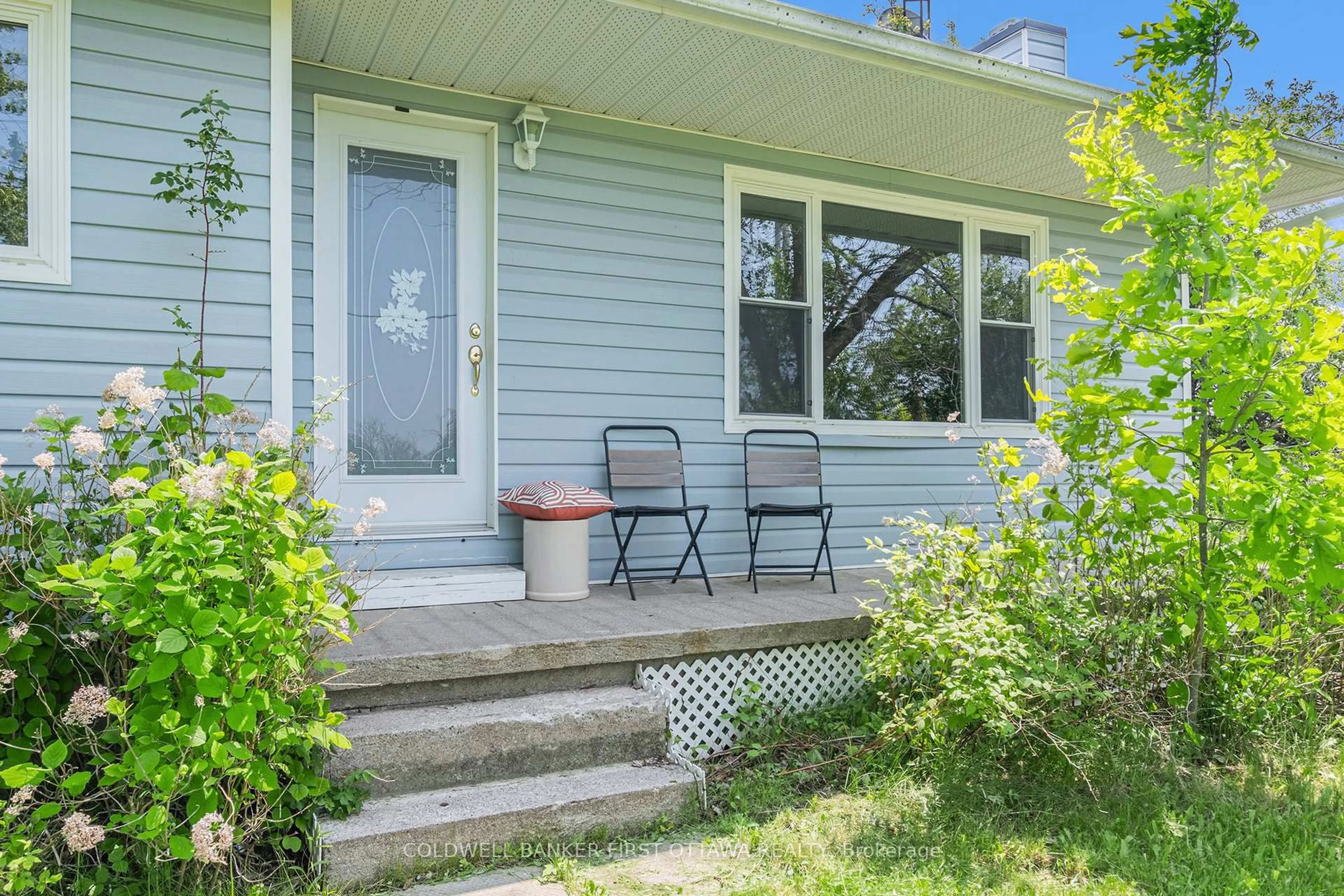 Patio, street for 2185 Tennyson Rd, Perth Ontario K7H 3C8