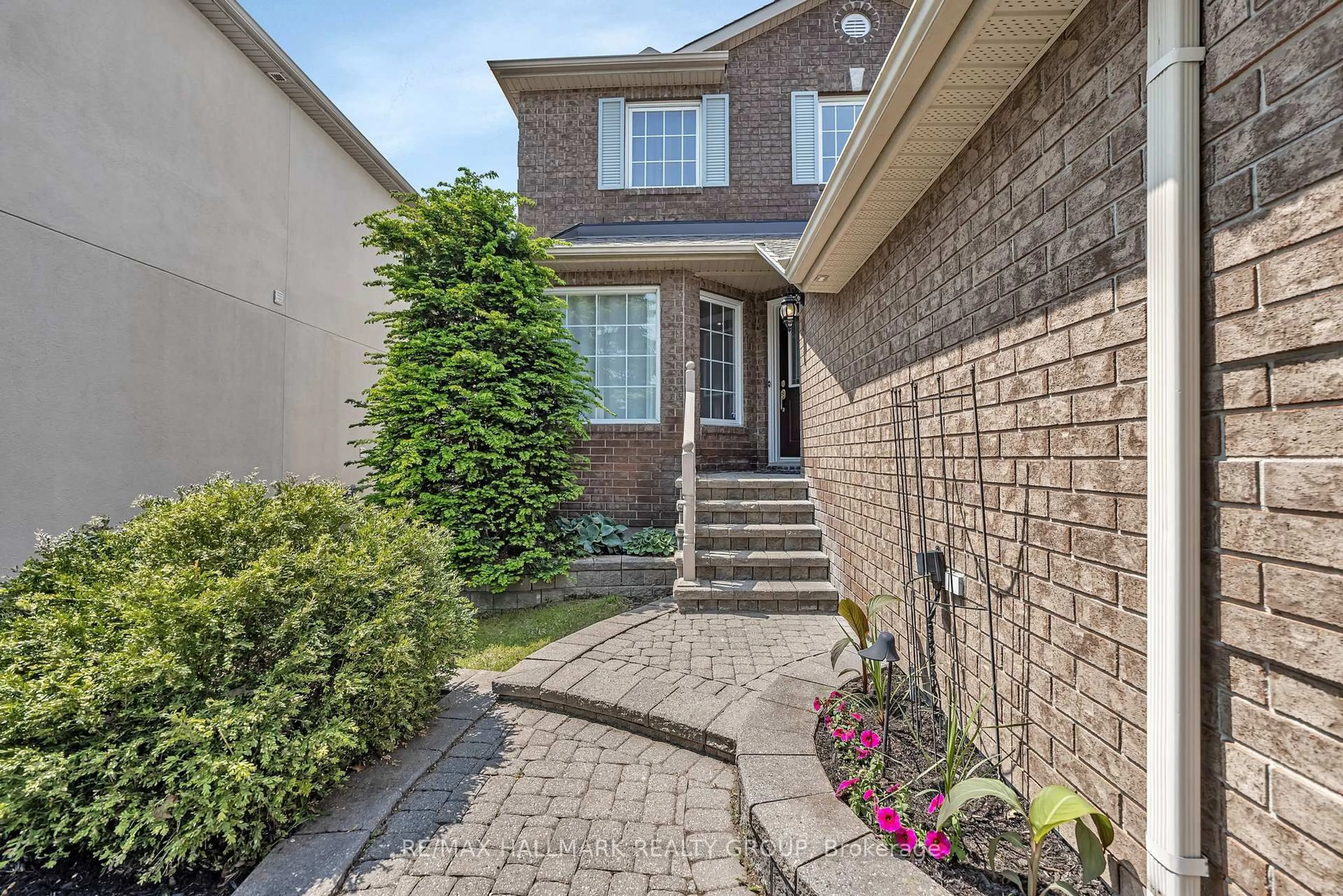 Home with brick exterior material, street for 19 LANGFORD Cres, Ottawa Ontario K2K 2N5