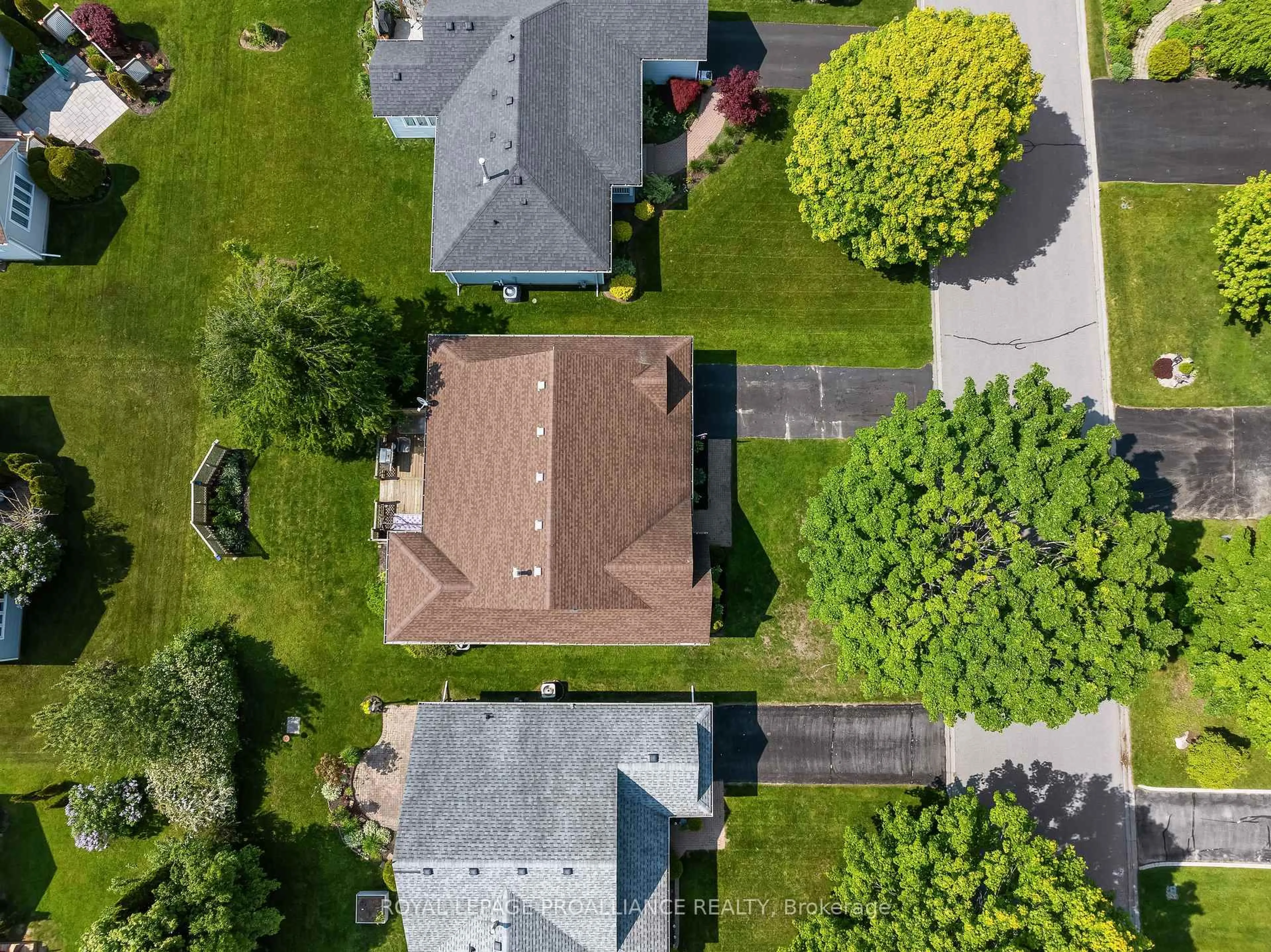 A pic from outside/outdoor area/front of a property/back of a property/a pic from drone, street for 22 Mills Rd, Brighton Ontario K0K 1H0