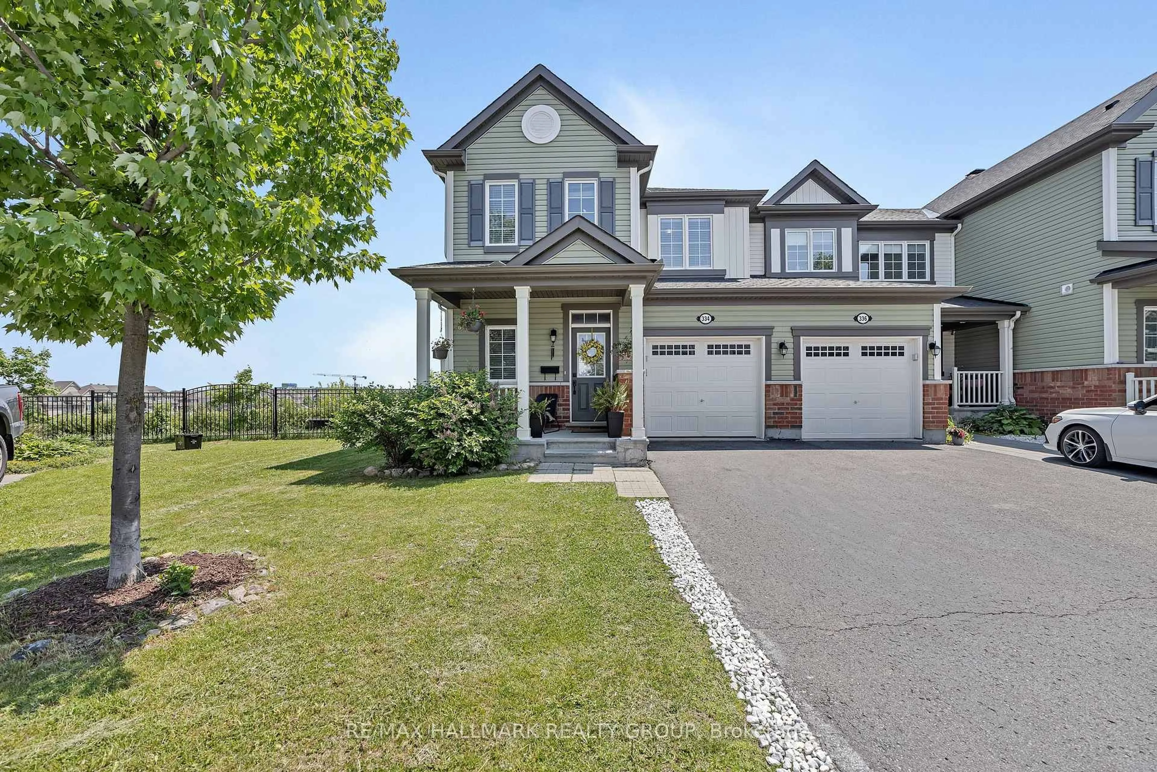 Unknown for 334 ASTELIA Cres, Ottawa Ontario K2S 0W7
