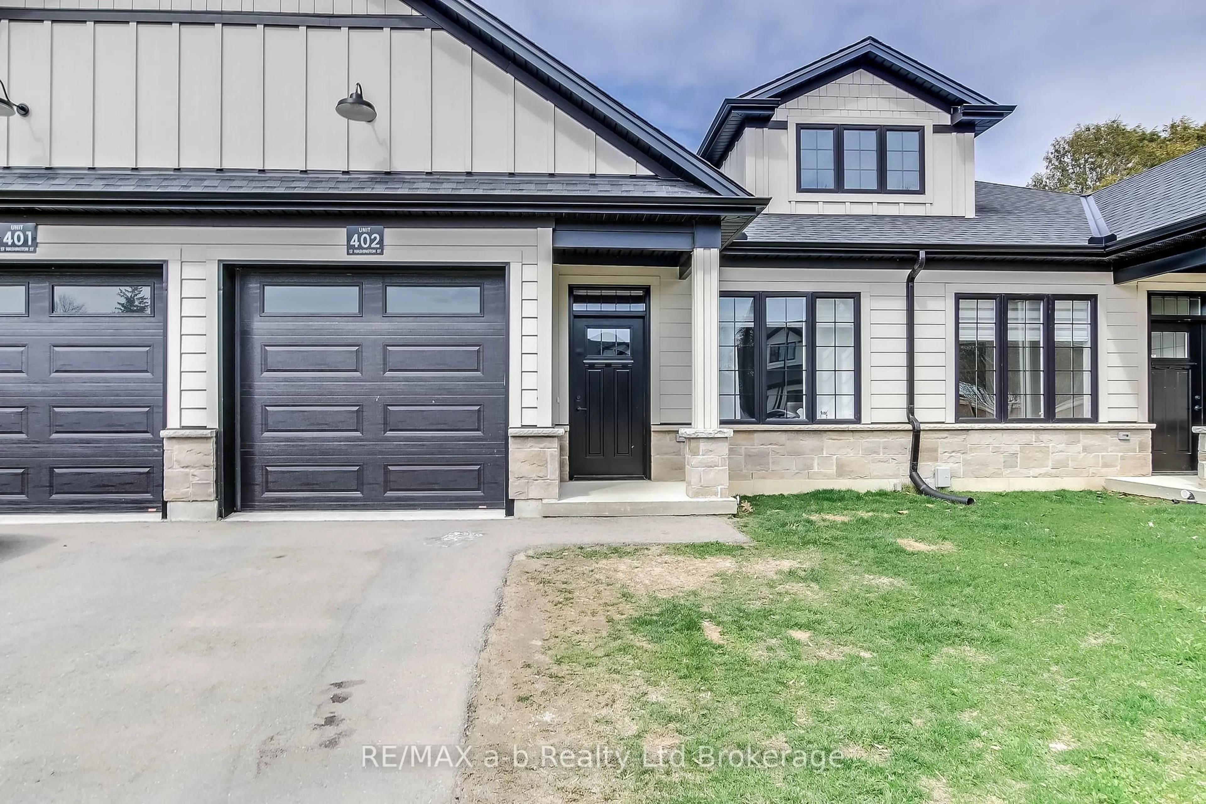 Home with brick exterior material, street for 12 WASHINGTON St #402, Norwich Ontario N0J 1P0